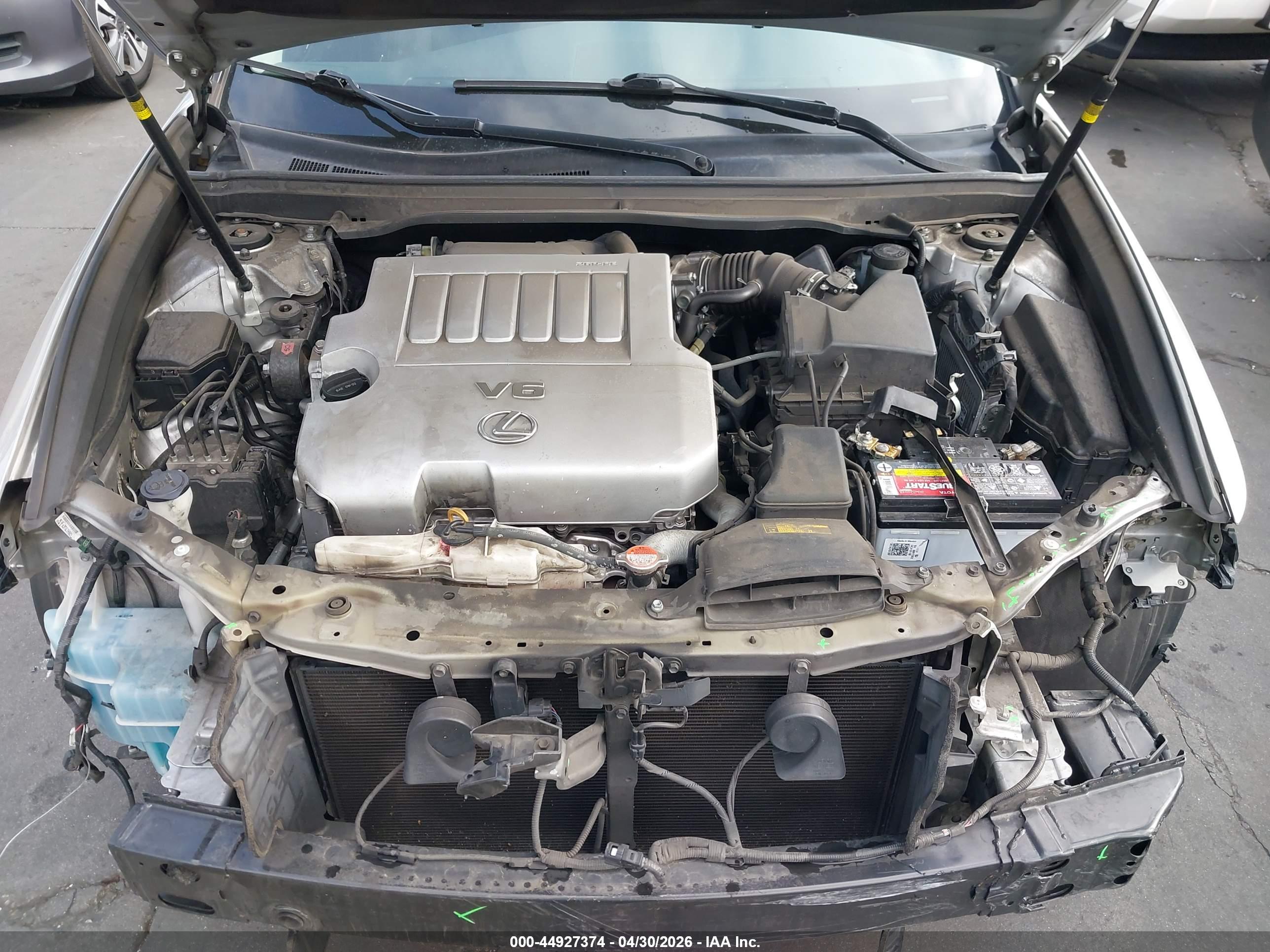 LEXUS ES image 10