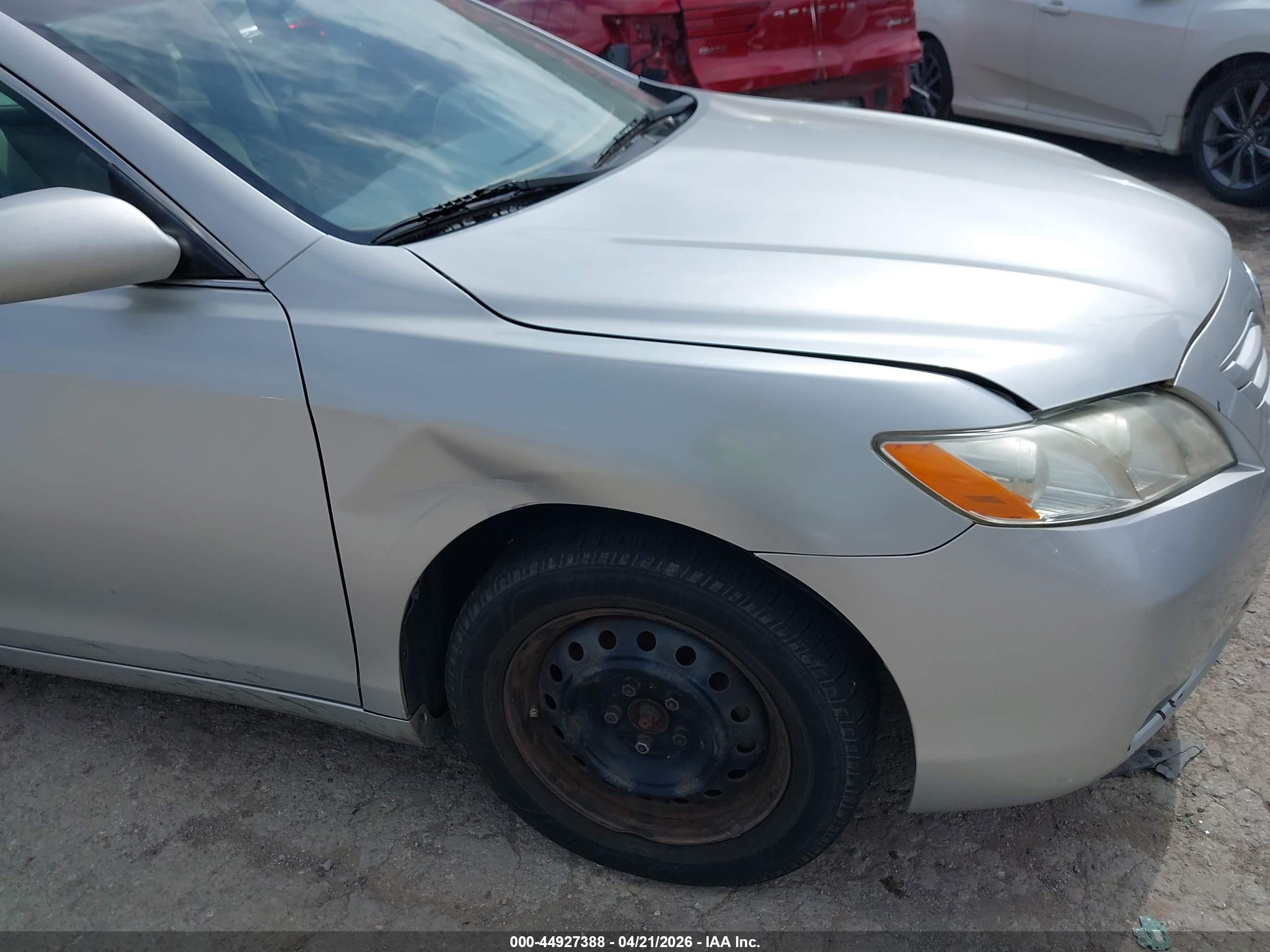 TOYOTA CAMRY image 6