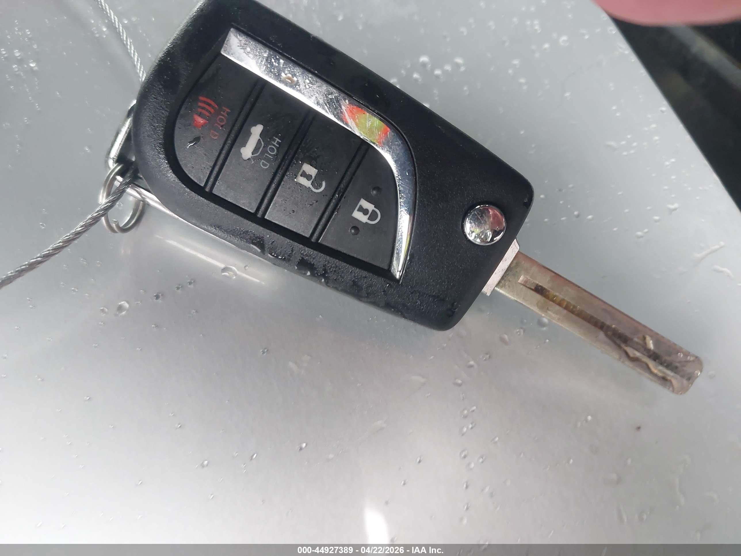 TOYOTA CAMRY image 11