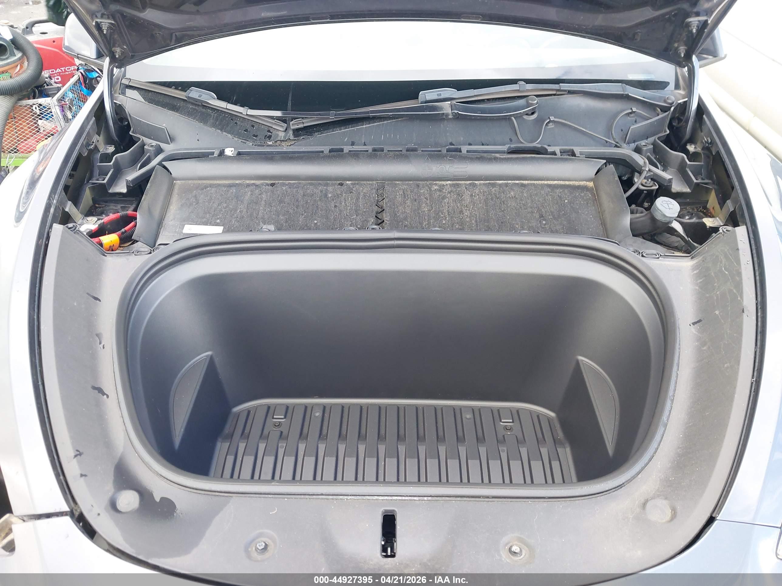 TESLA MODEL image 10
