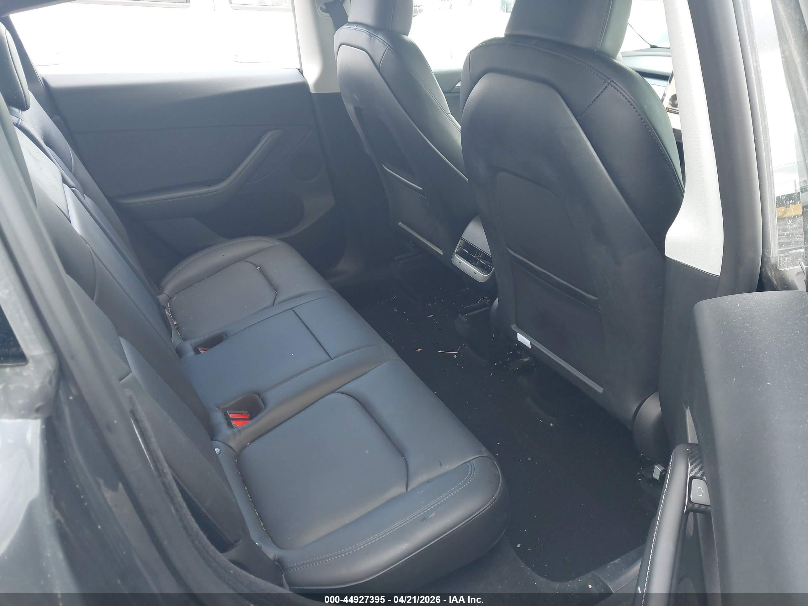 TESLA MODEL image 8