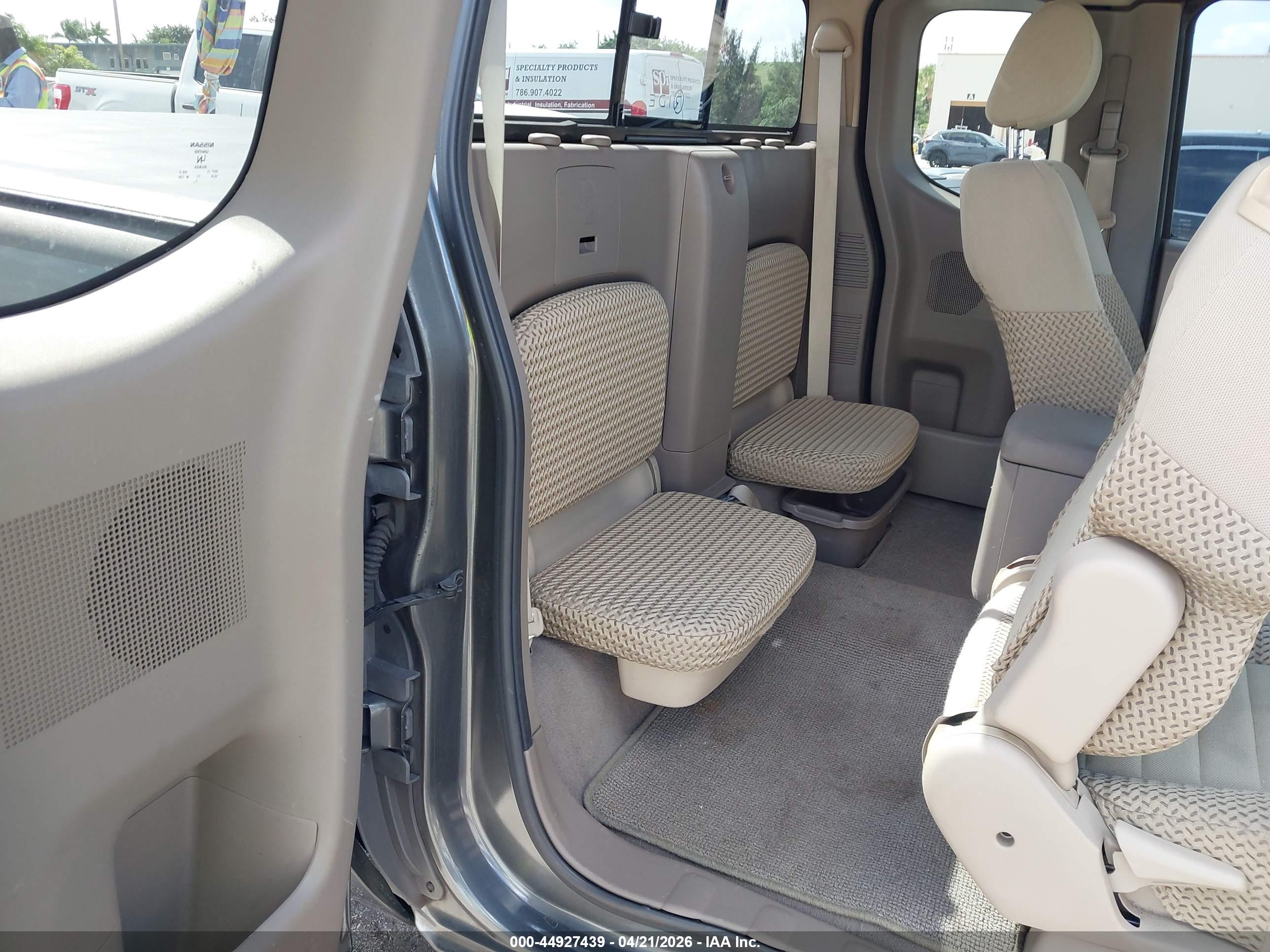 NISSAN FRONTIER image 8