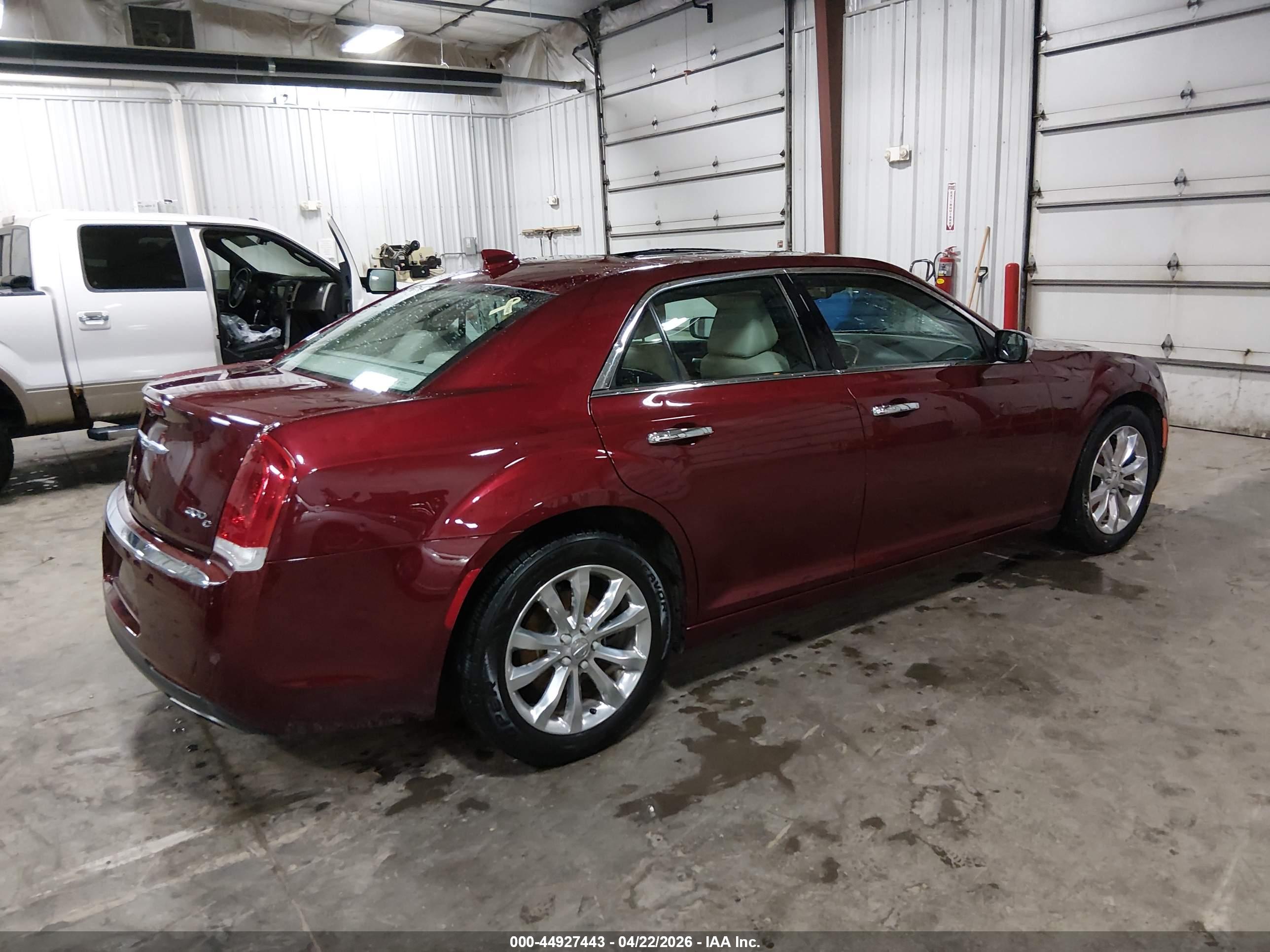 CHRYSLER 300C image 4