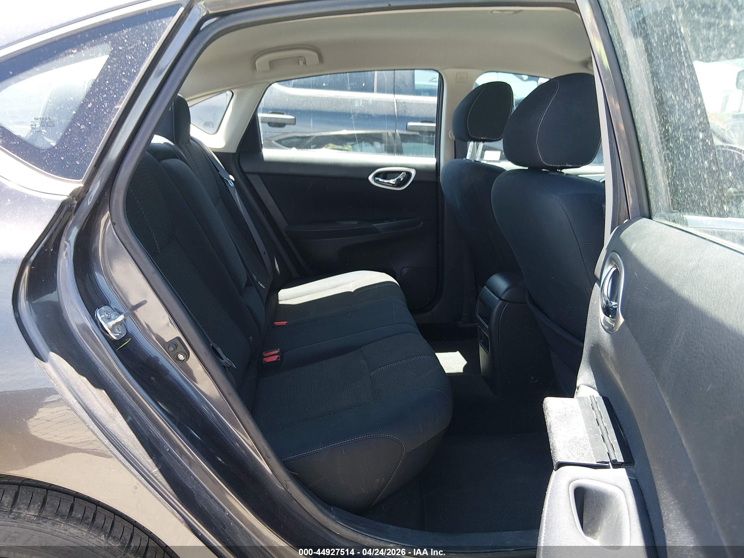 NISSAN SENTRA image 8