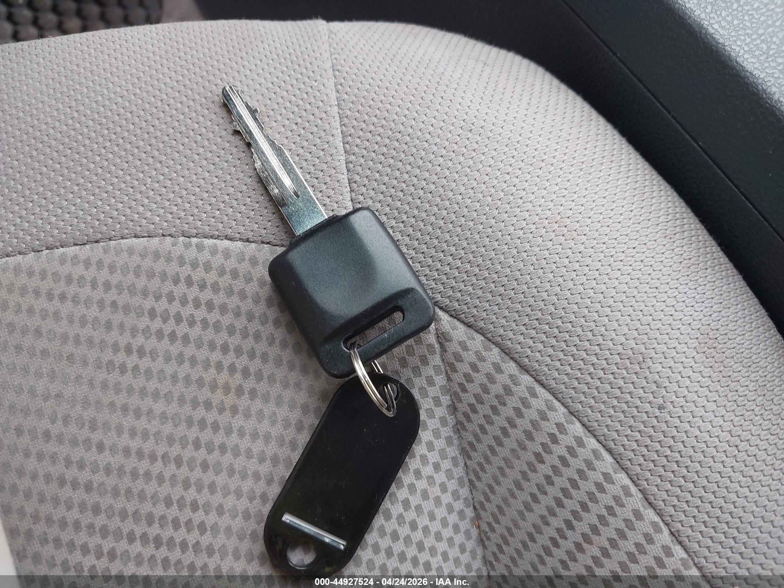NISSAN ROGUE image 11