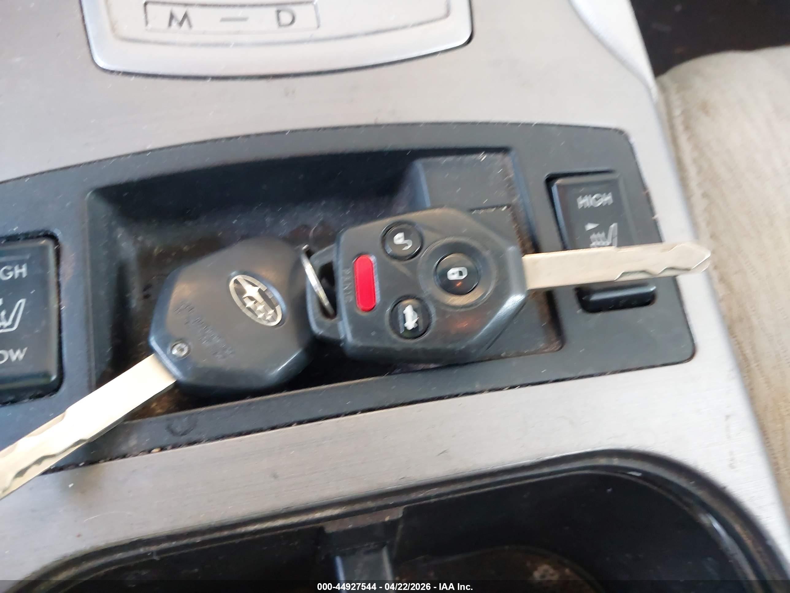 SUBARU OUTBACK image 11