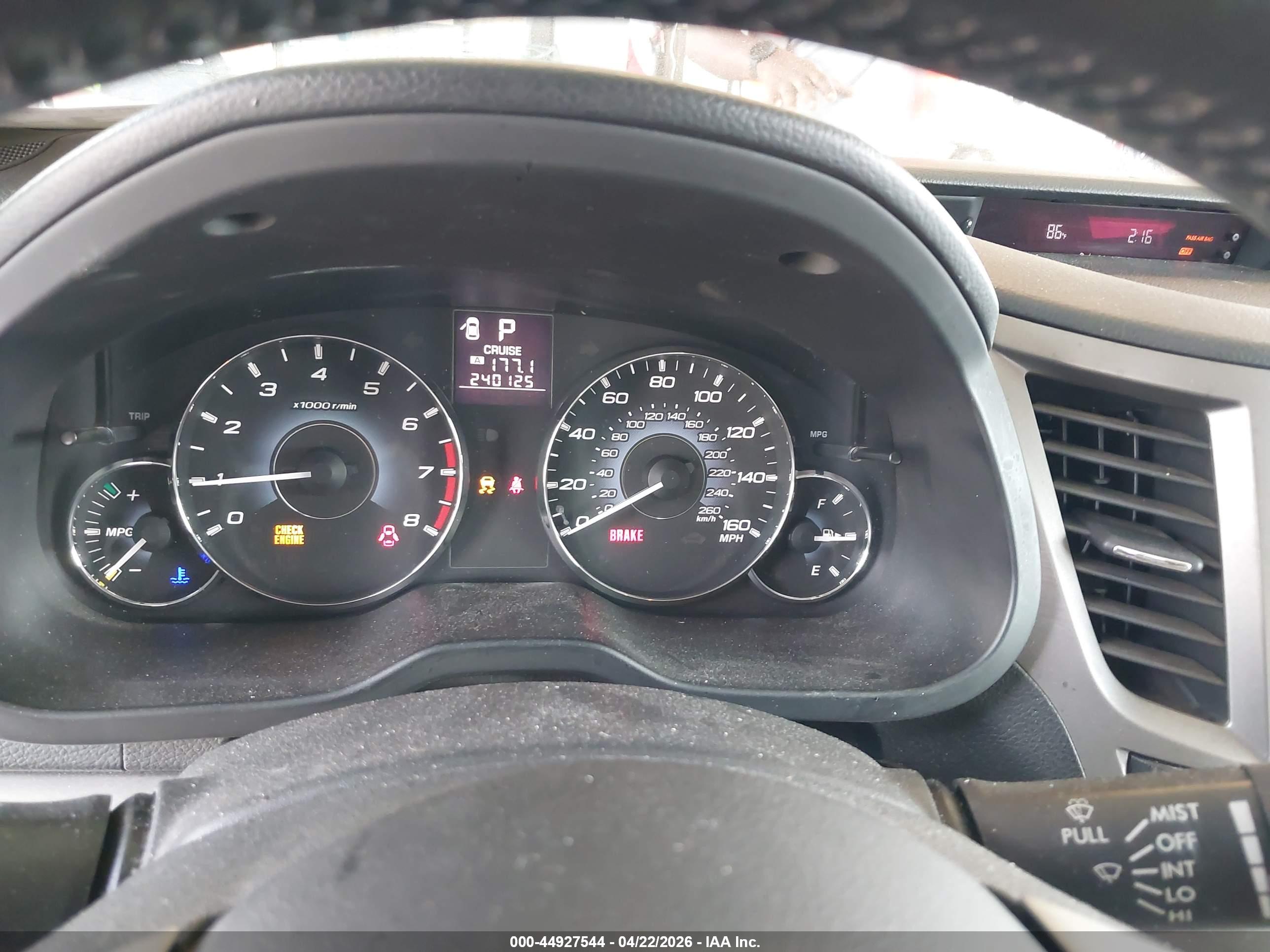 SUBARU OUTBACK image 7