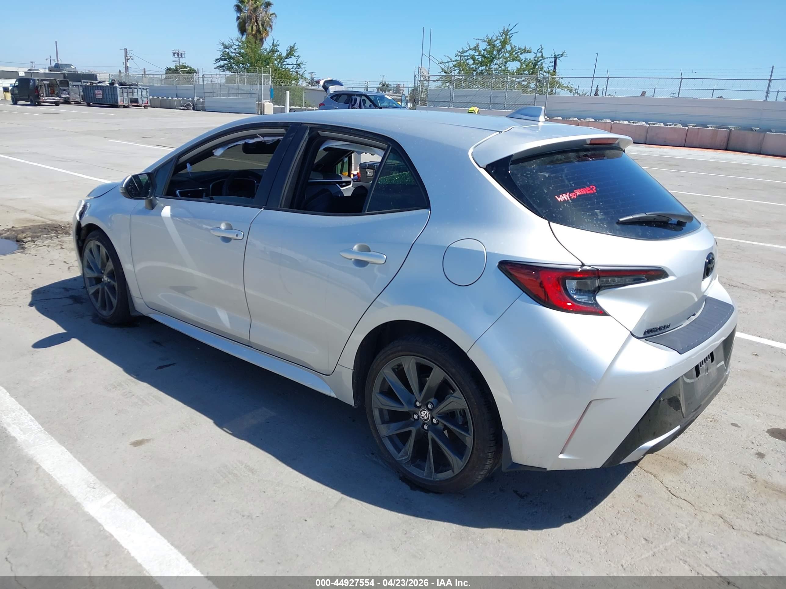 TOYOTA COROLLA image 3
