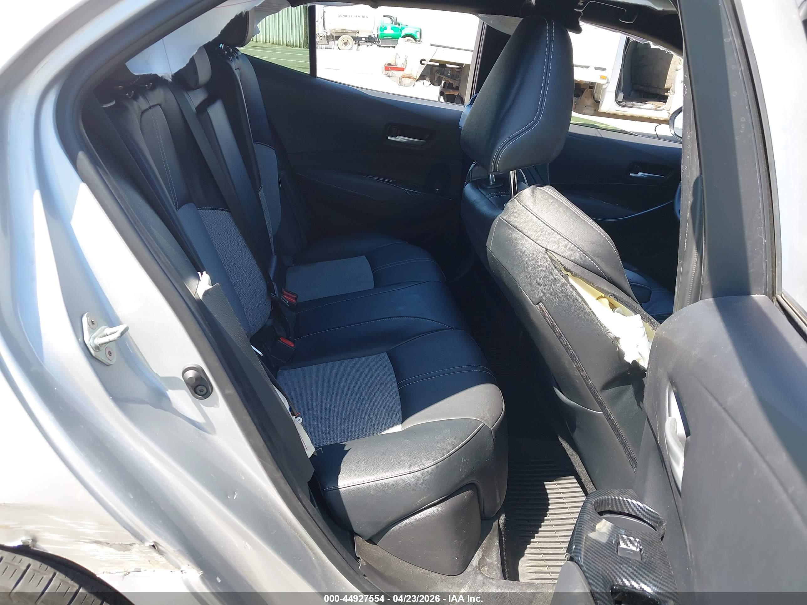 TOYOTA COROLLA image 8