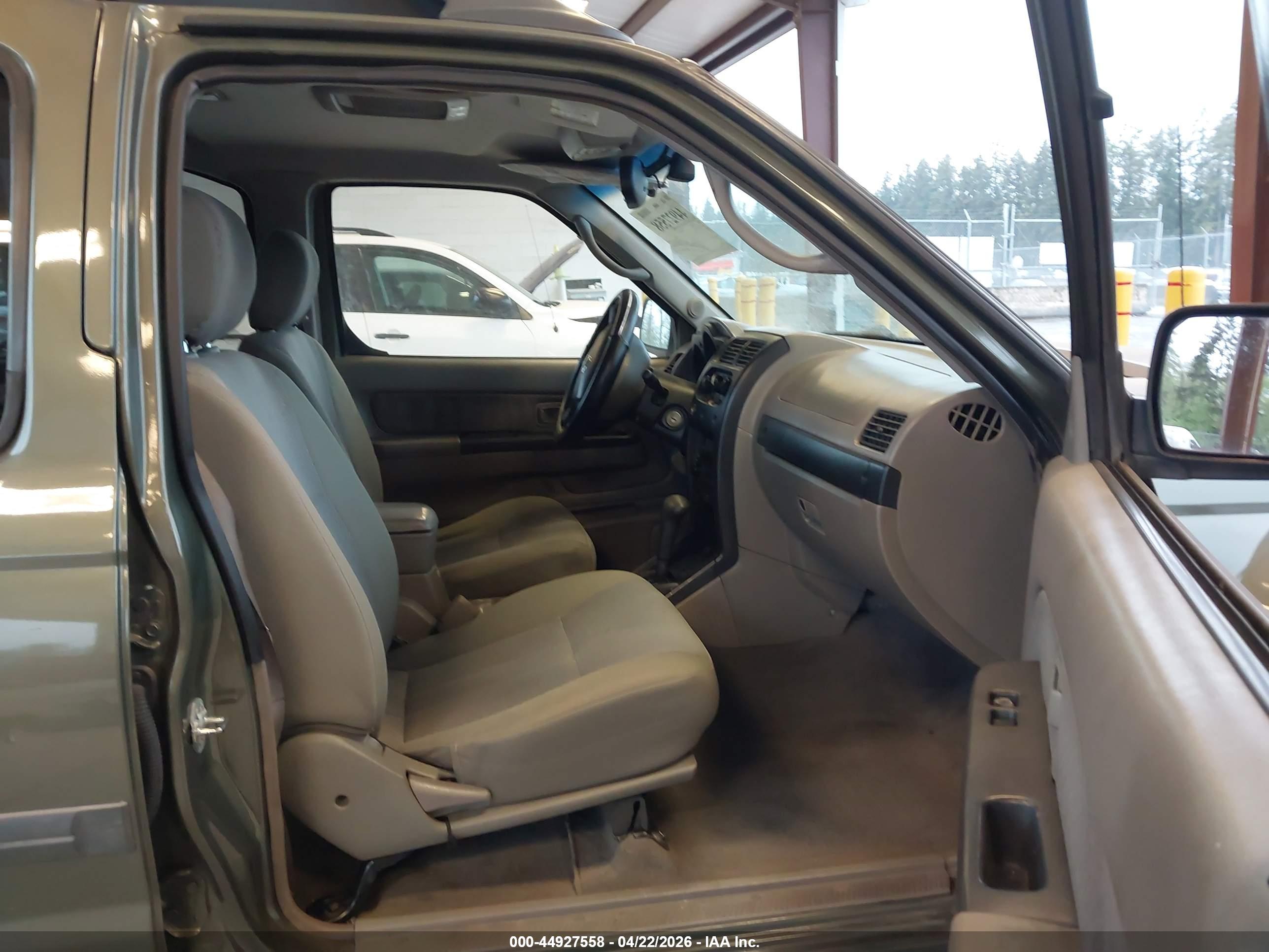 NISSAN XTERRA image 5