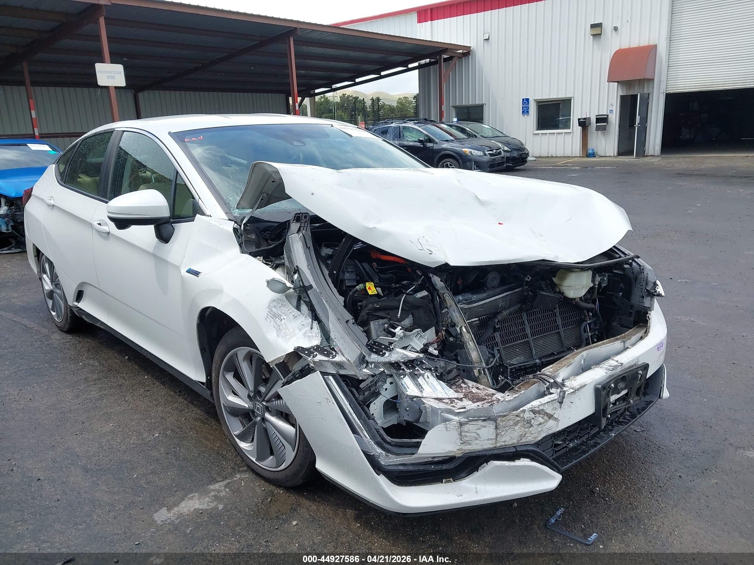 HONDA CLARITY image 6