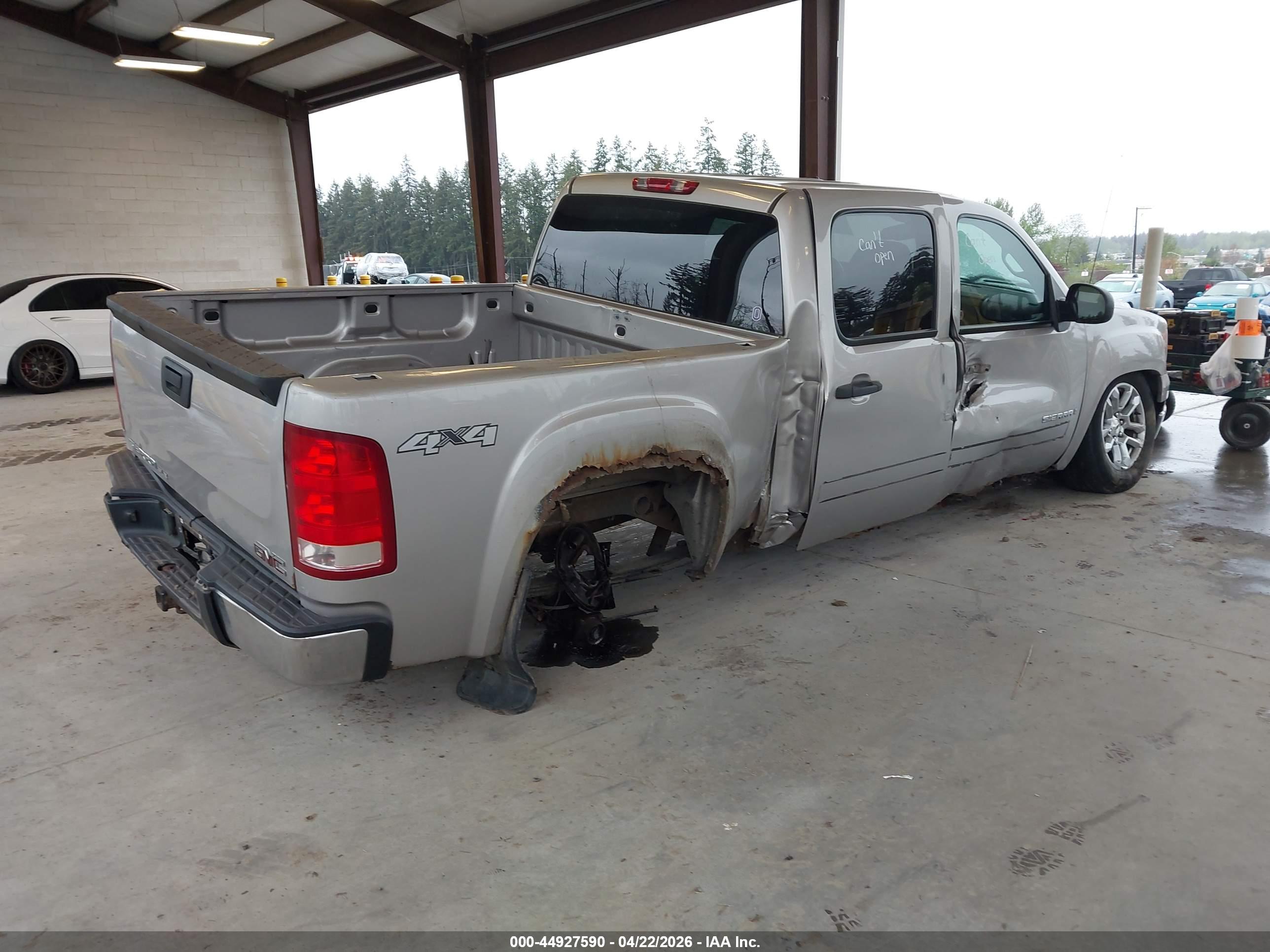 GMC SIERRA image 4