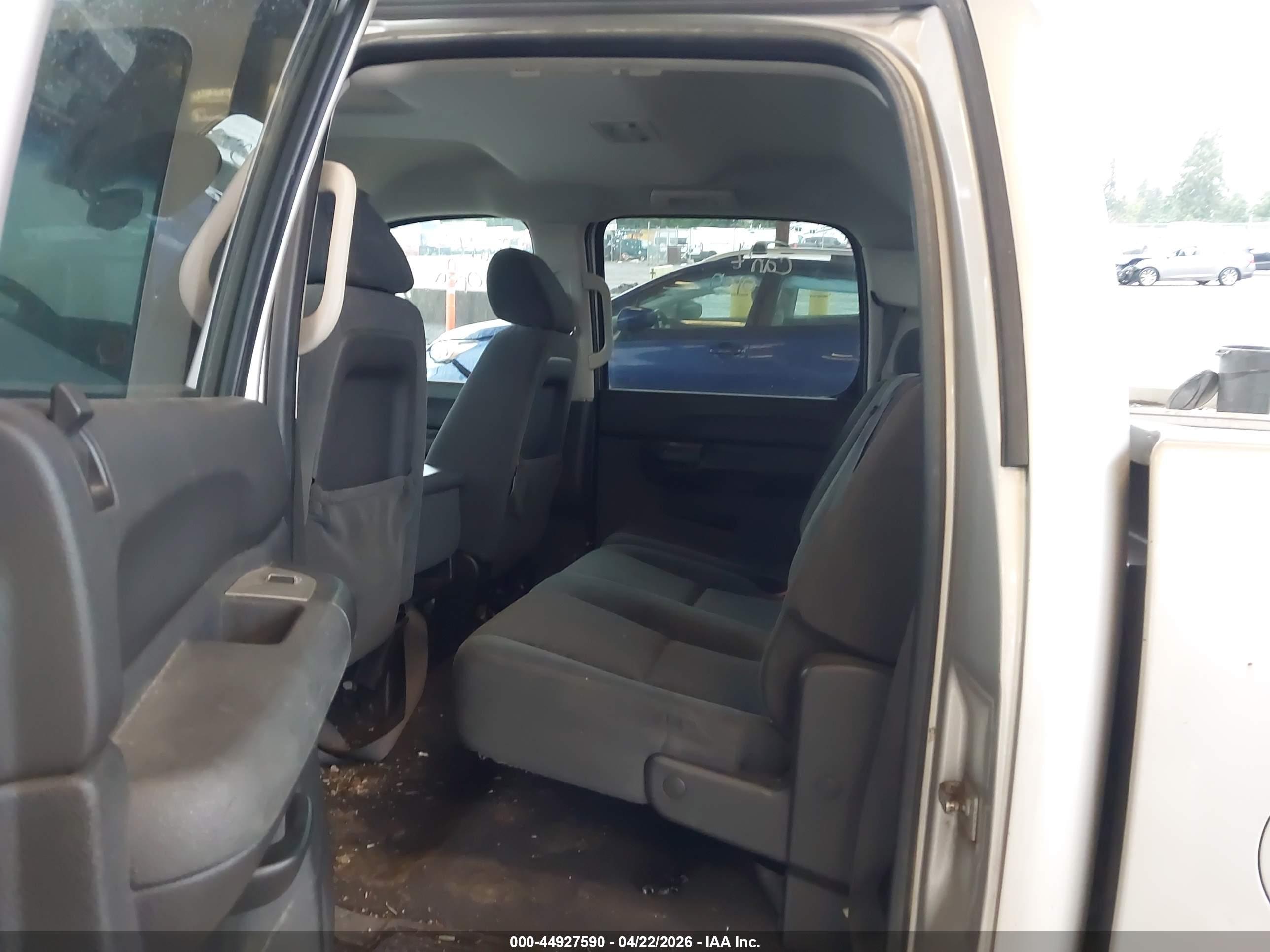 GMC SIERRA image 8