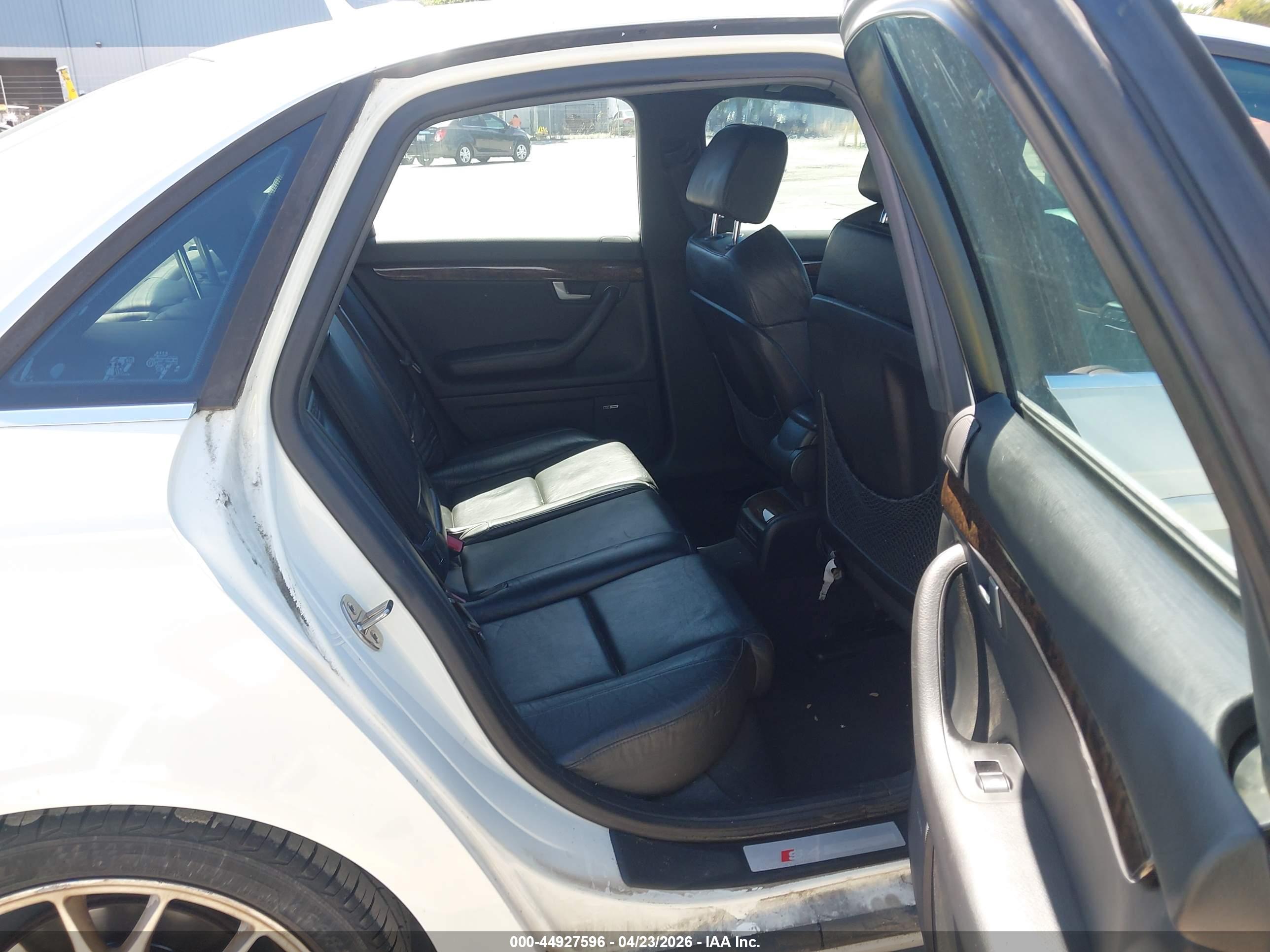 AUDI S4 image 8