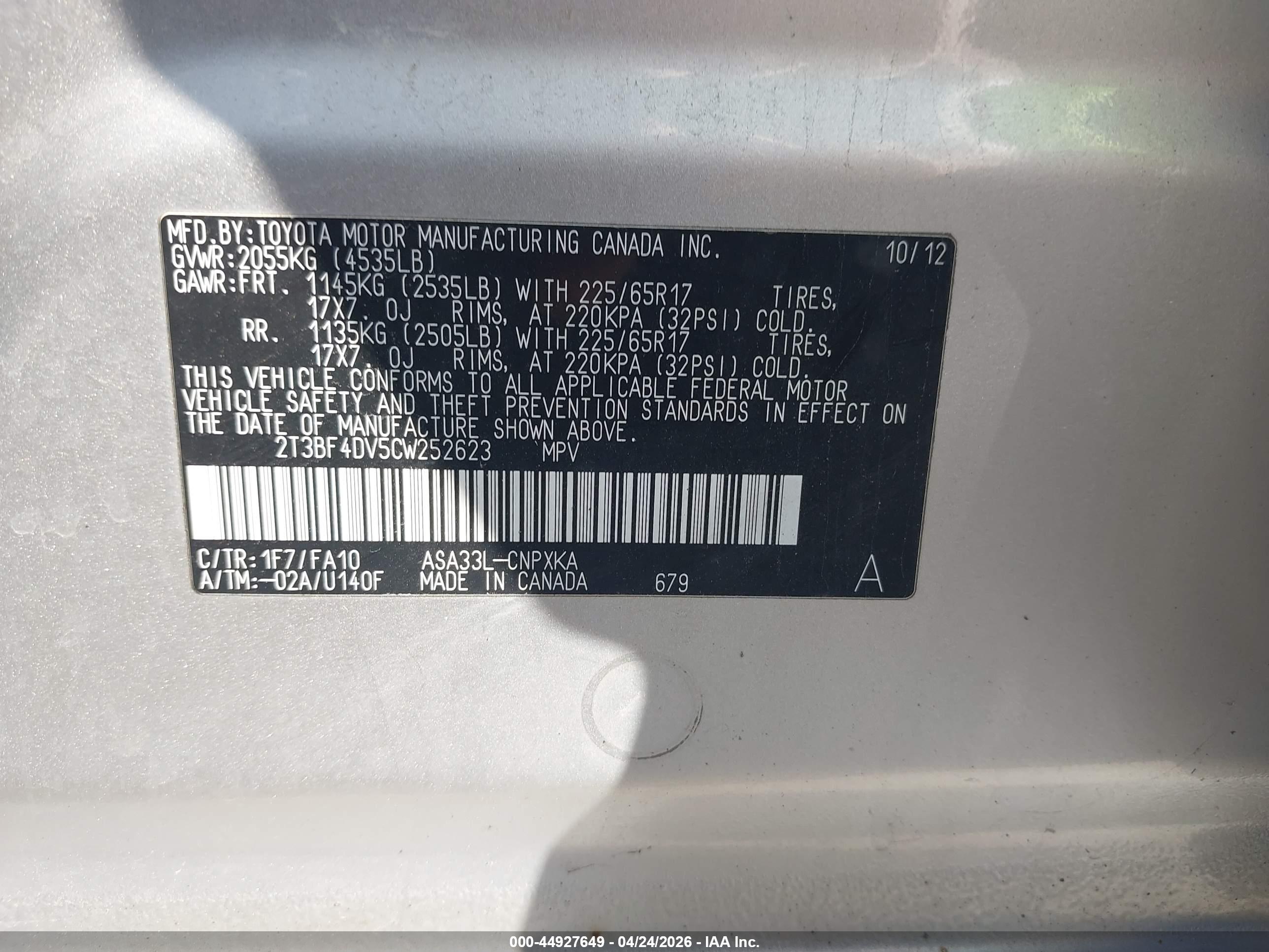 TOYOTA RAV4 image 9