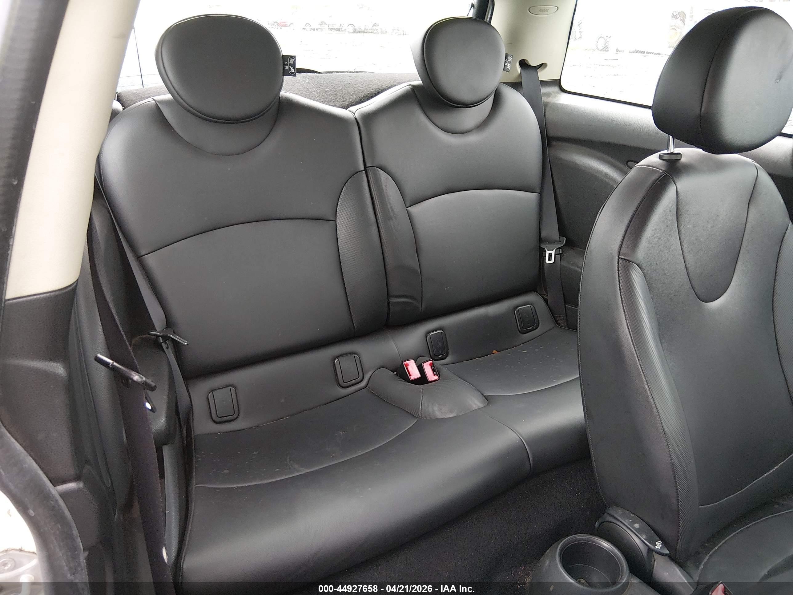 MINI COOPER image 8