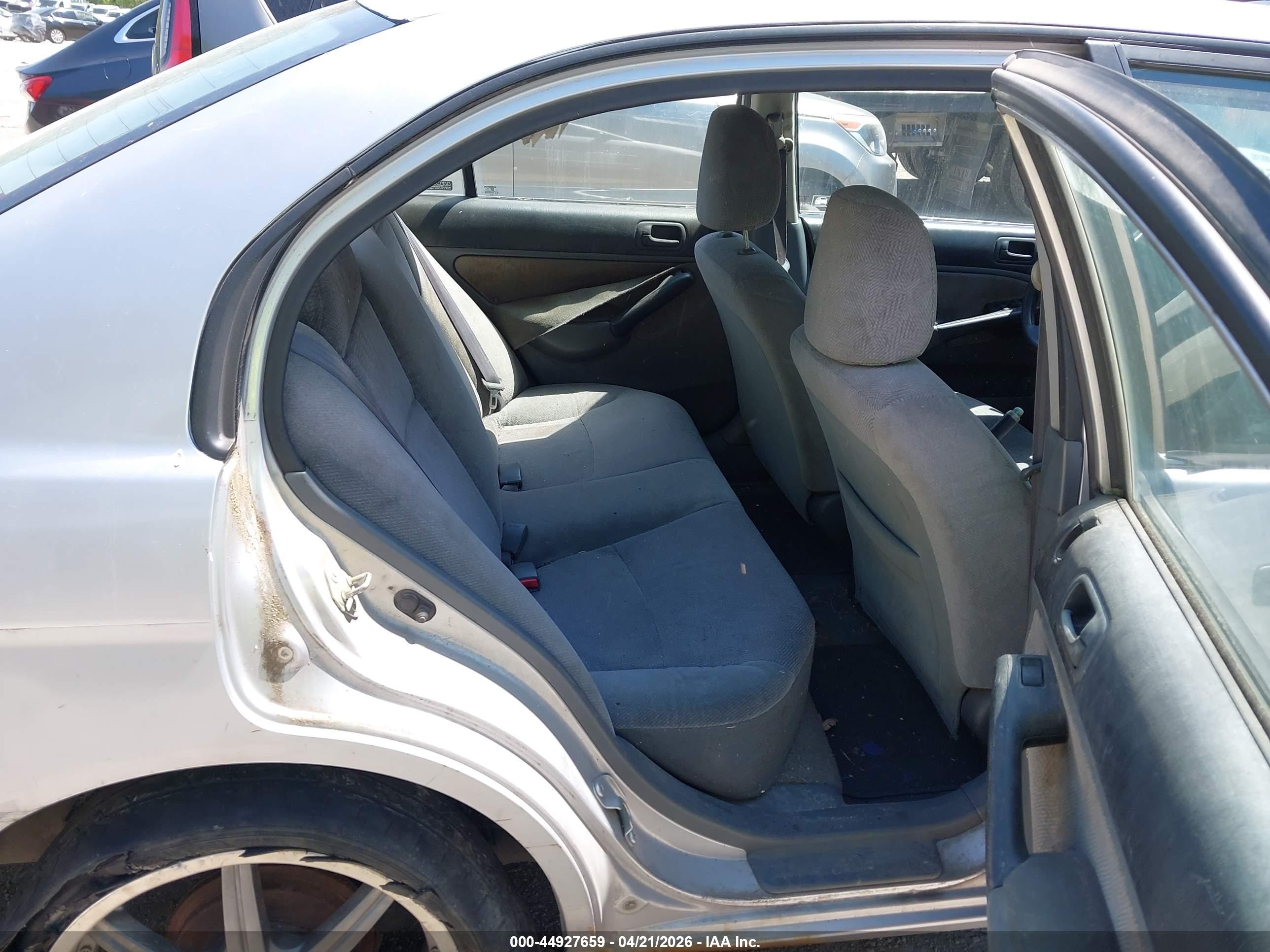 HONDA CIVIC image 8