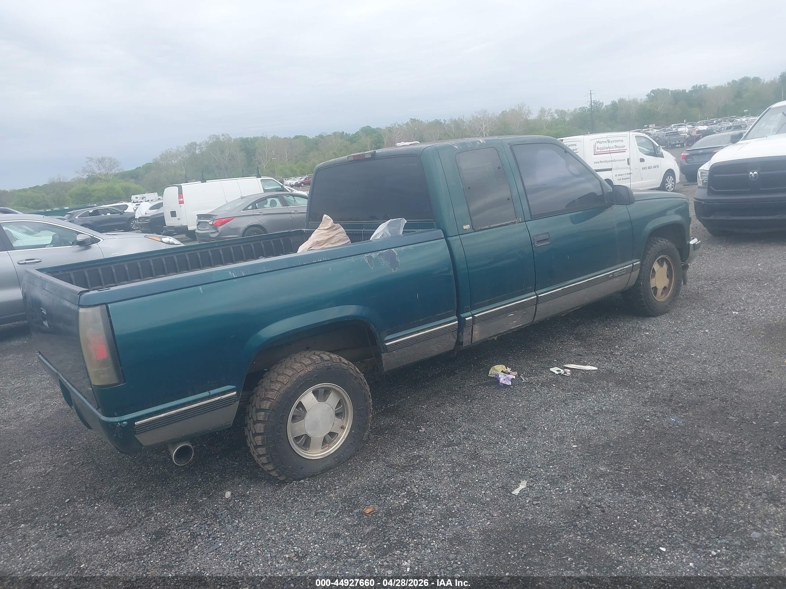 CHEVROLET C1500 image 4