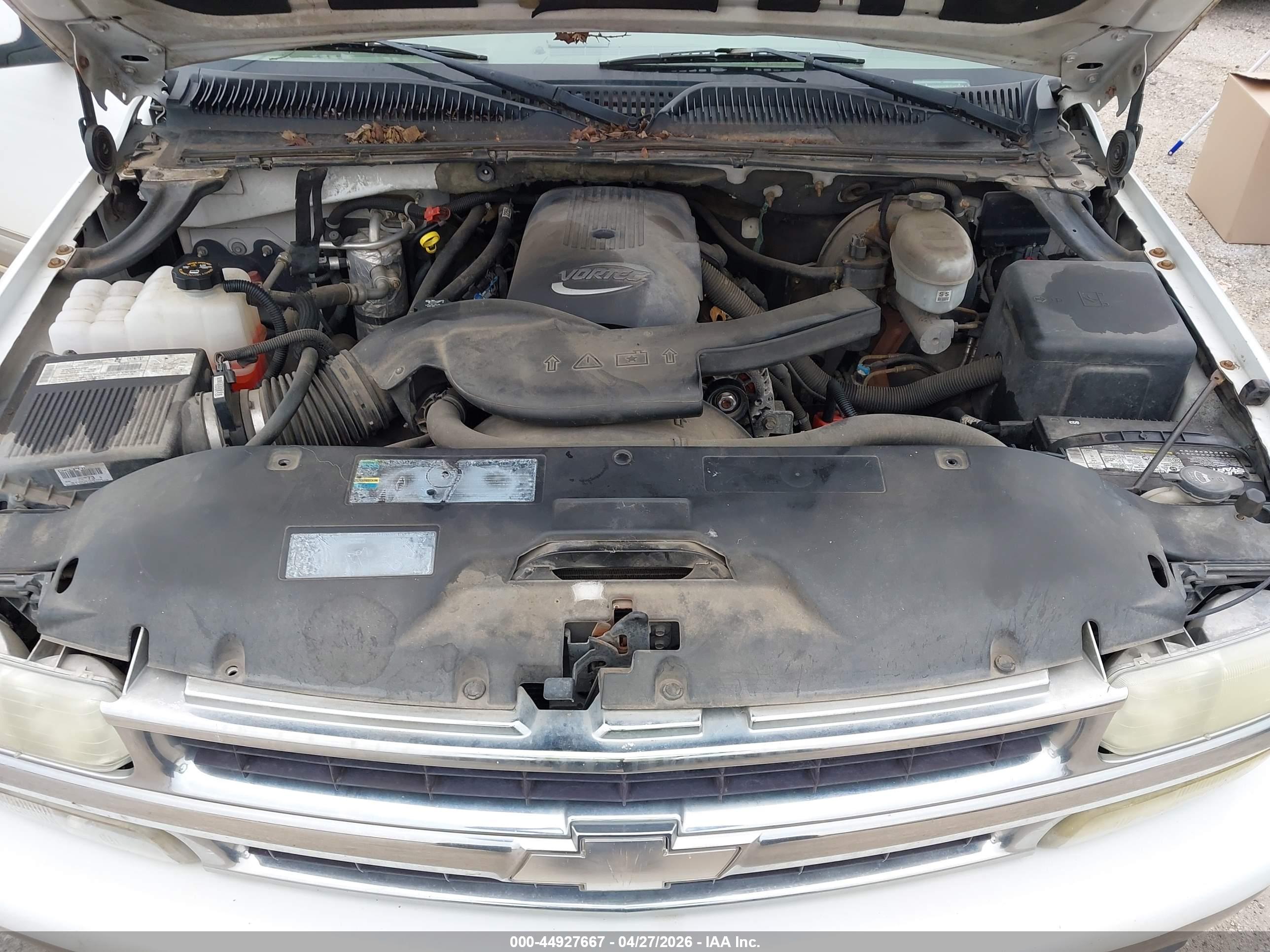 CHEVROLET SUBURBAN image 10