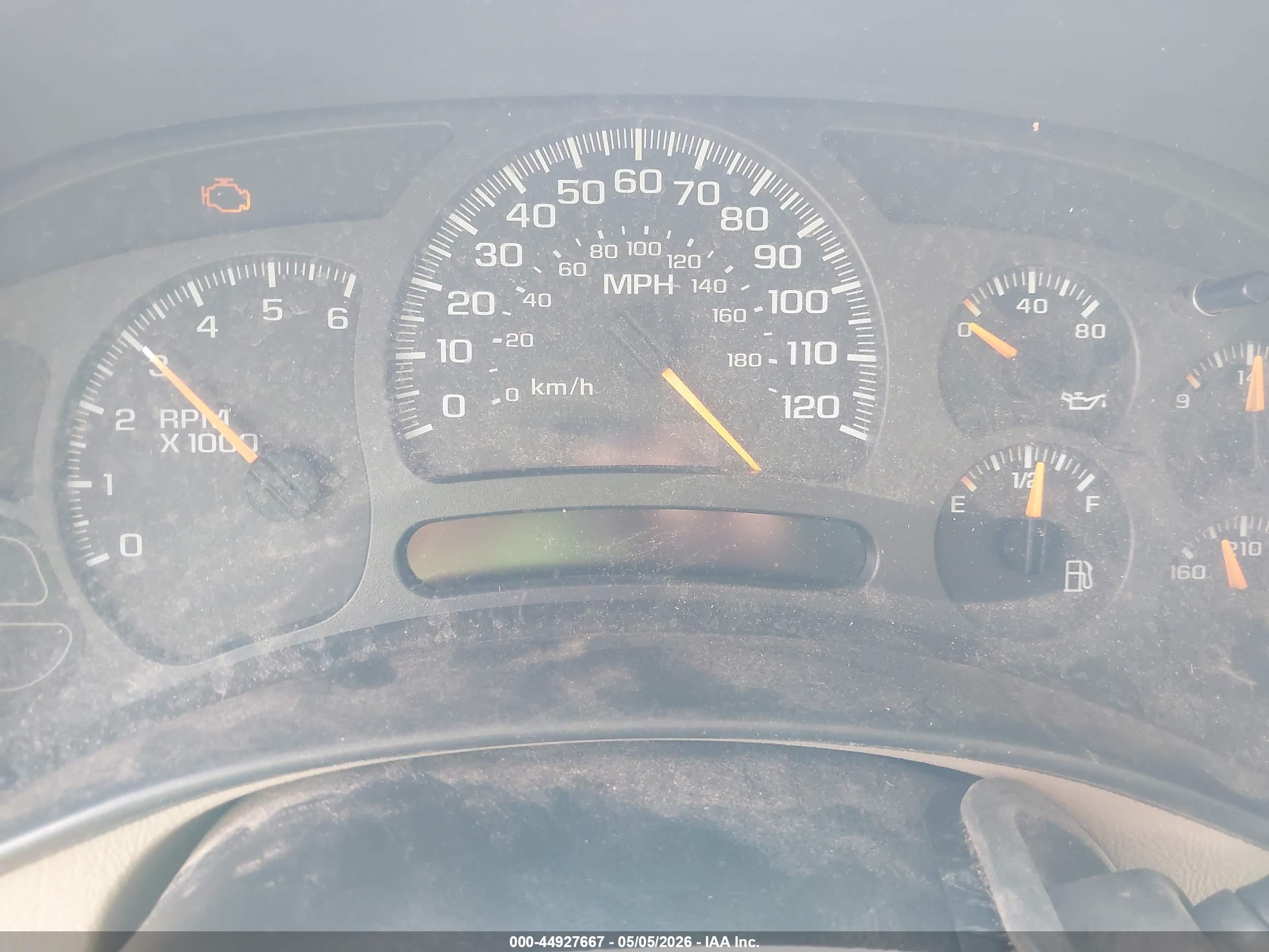 CHEVROLET SUBURBAN image 7