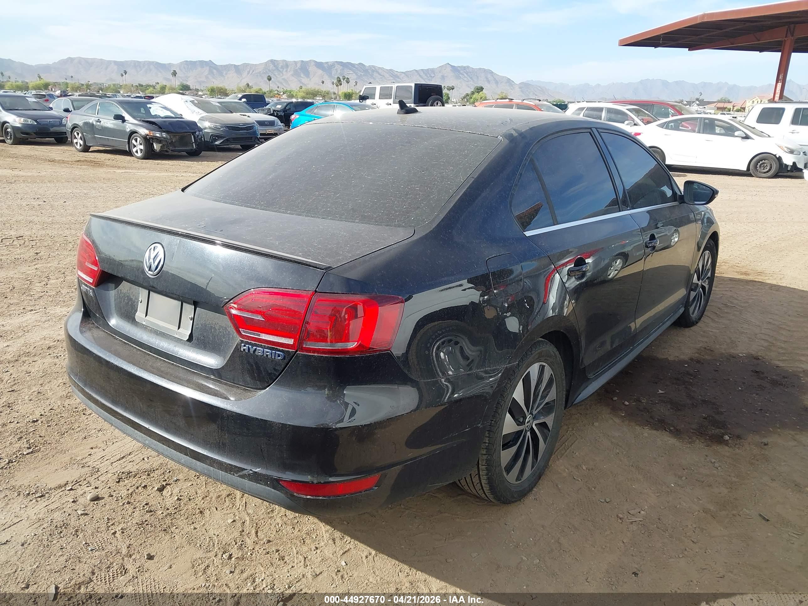 VOLKSWAGEN JETTA image 4