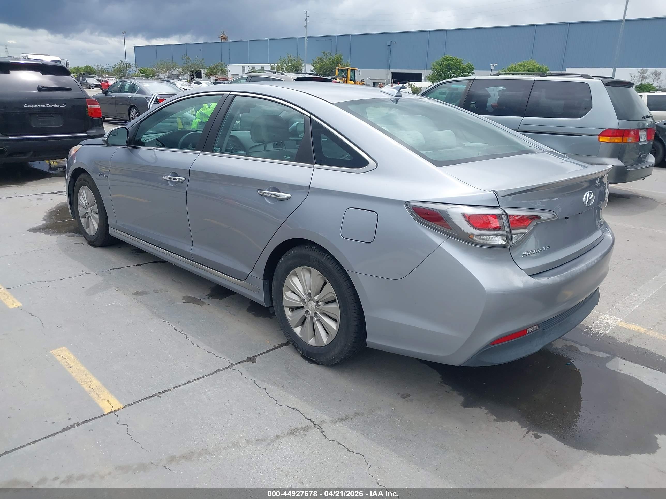 HYUNDAI SONATA image 3