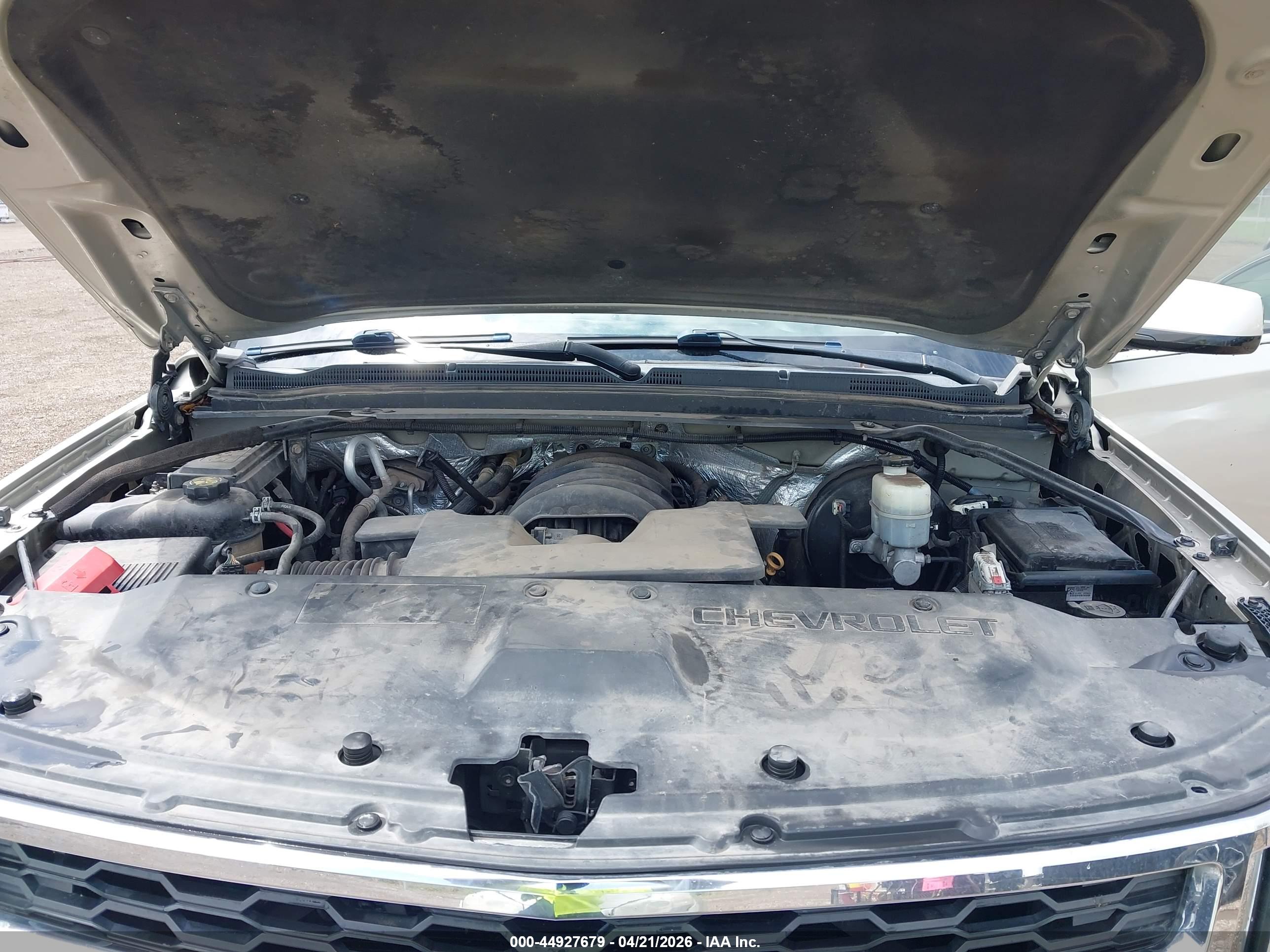 CHEVROLET SUBURBAN image 10