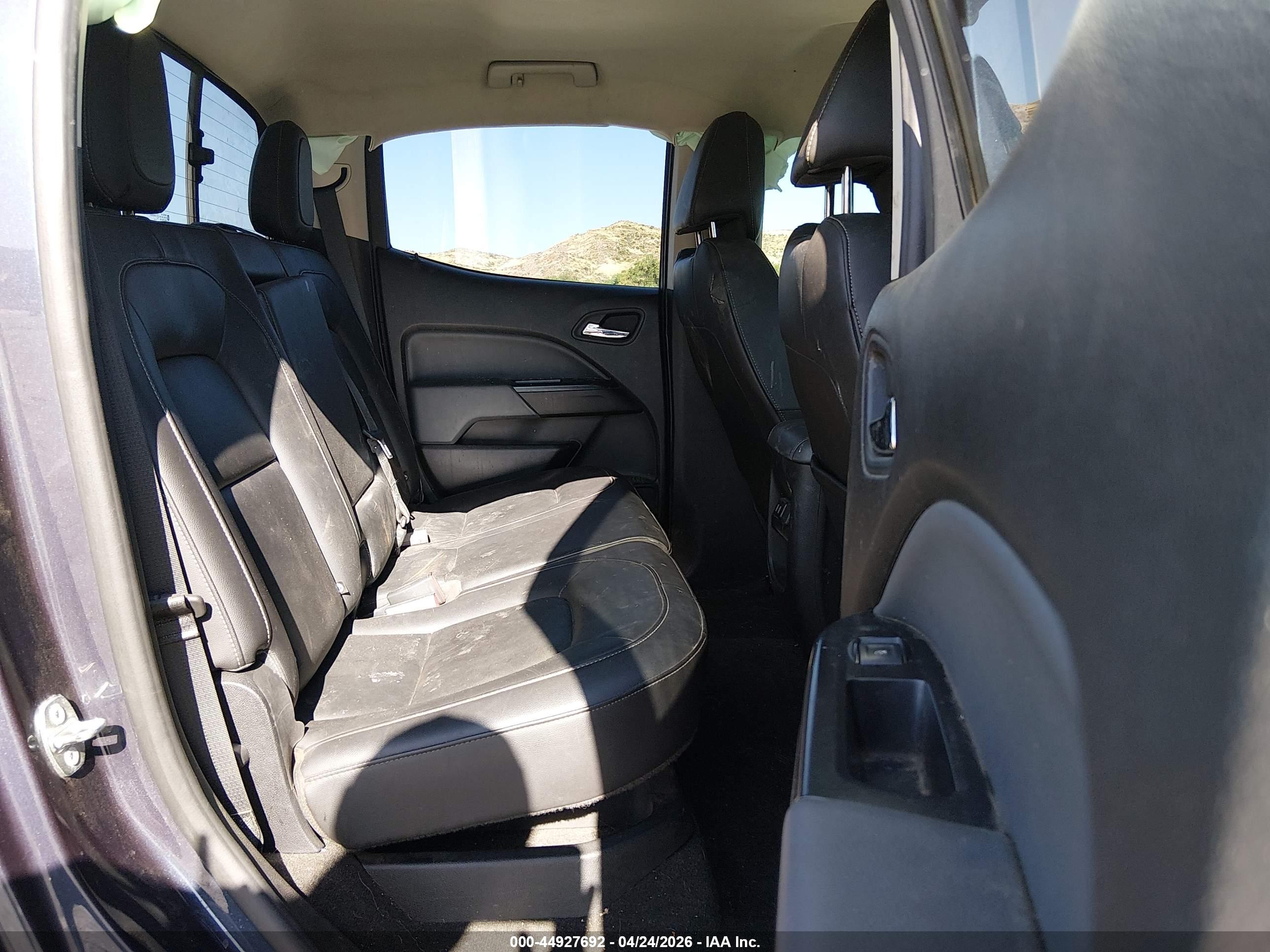 CHEVROLET COLORADO image 8