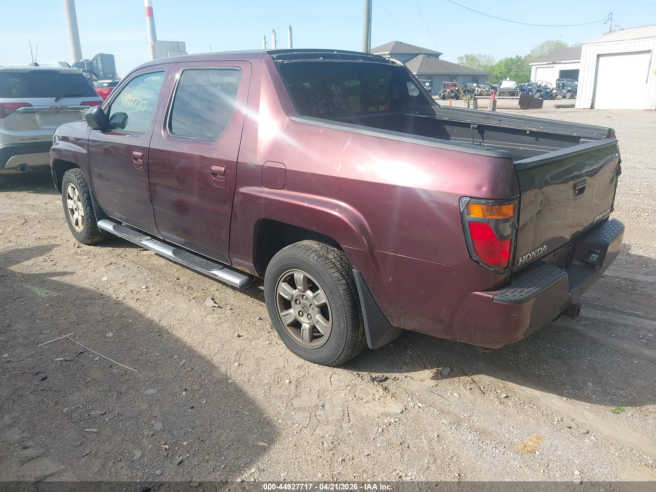 HONDA RIDGELINE image 3