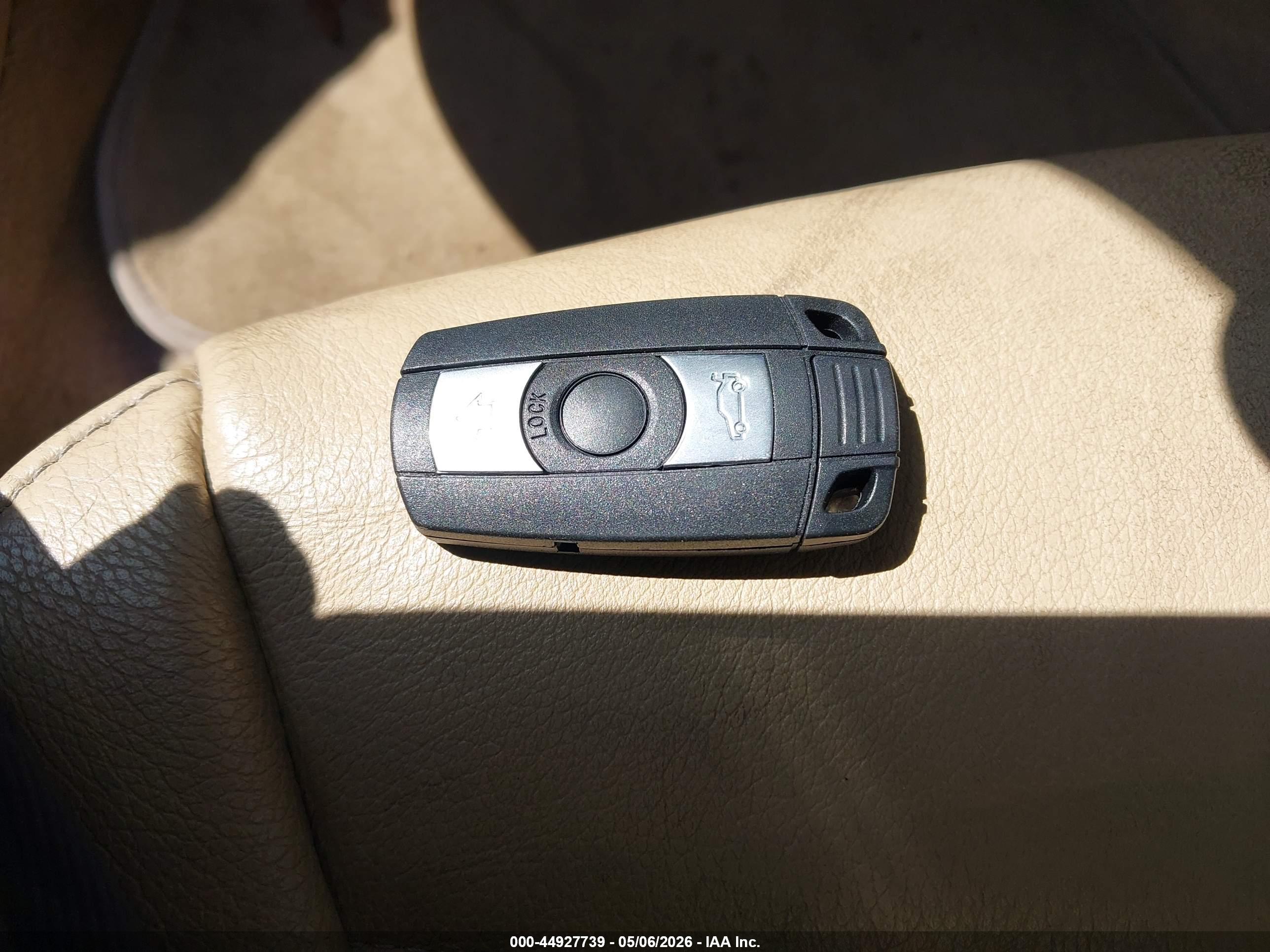 BMW 328I image 11