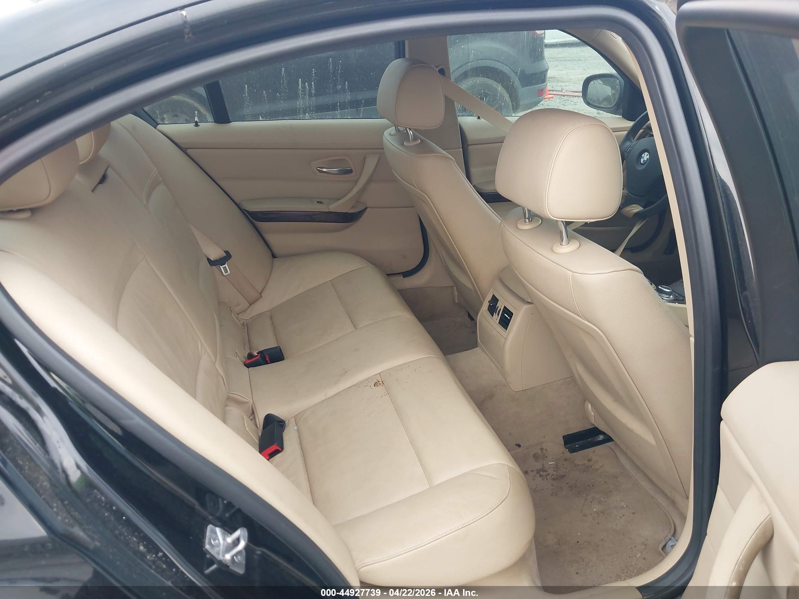 BMW 328I image 8