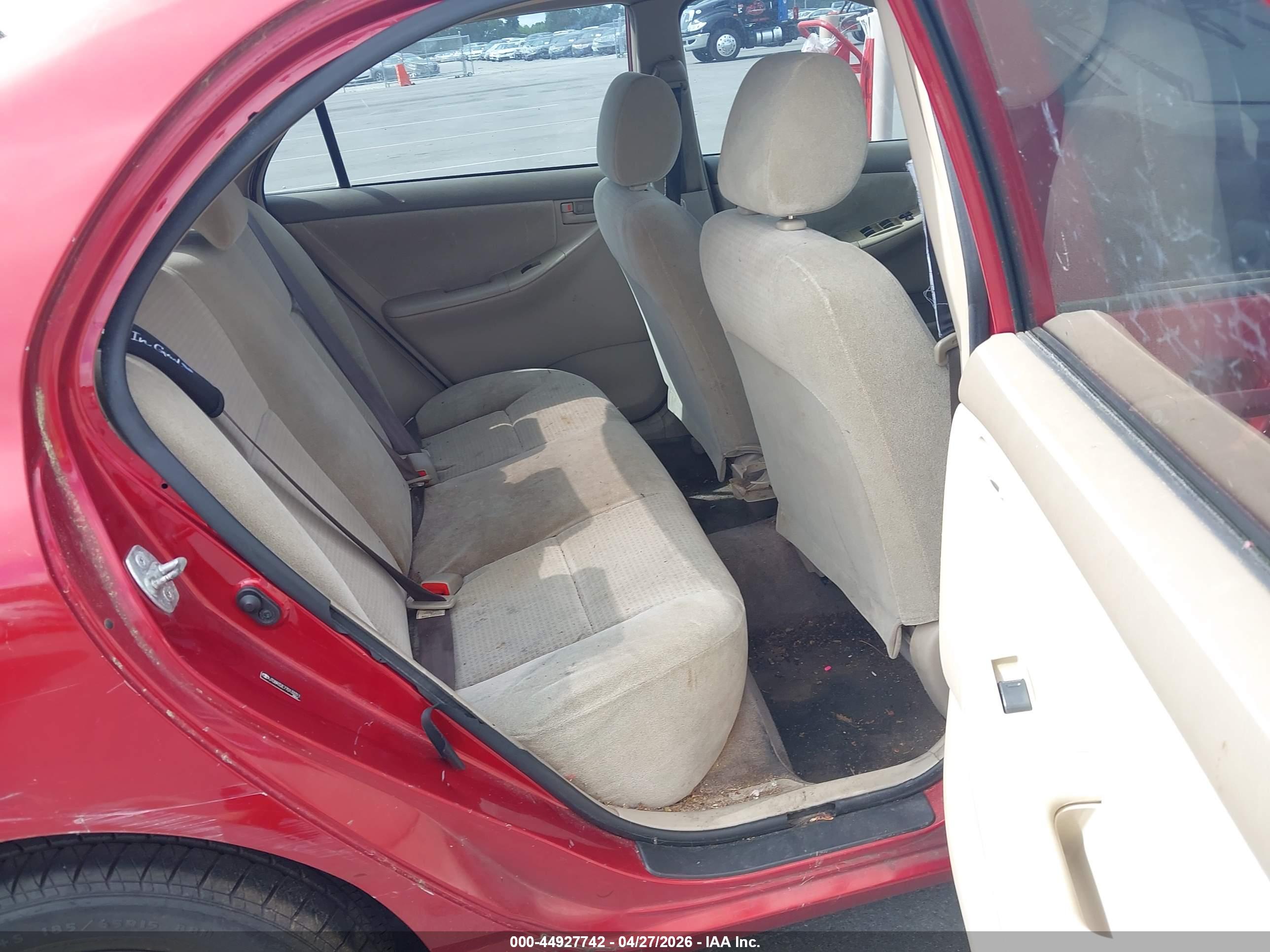 TOYOTA COROLLA image 8