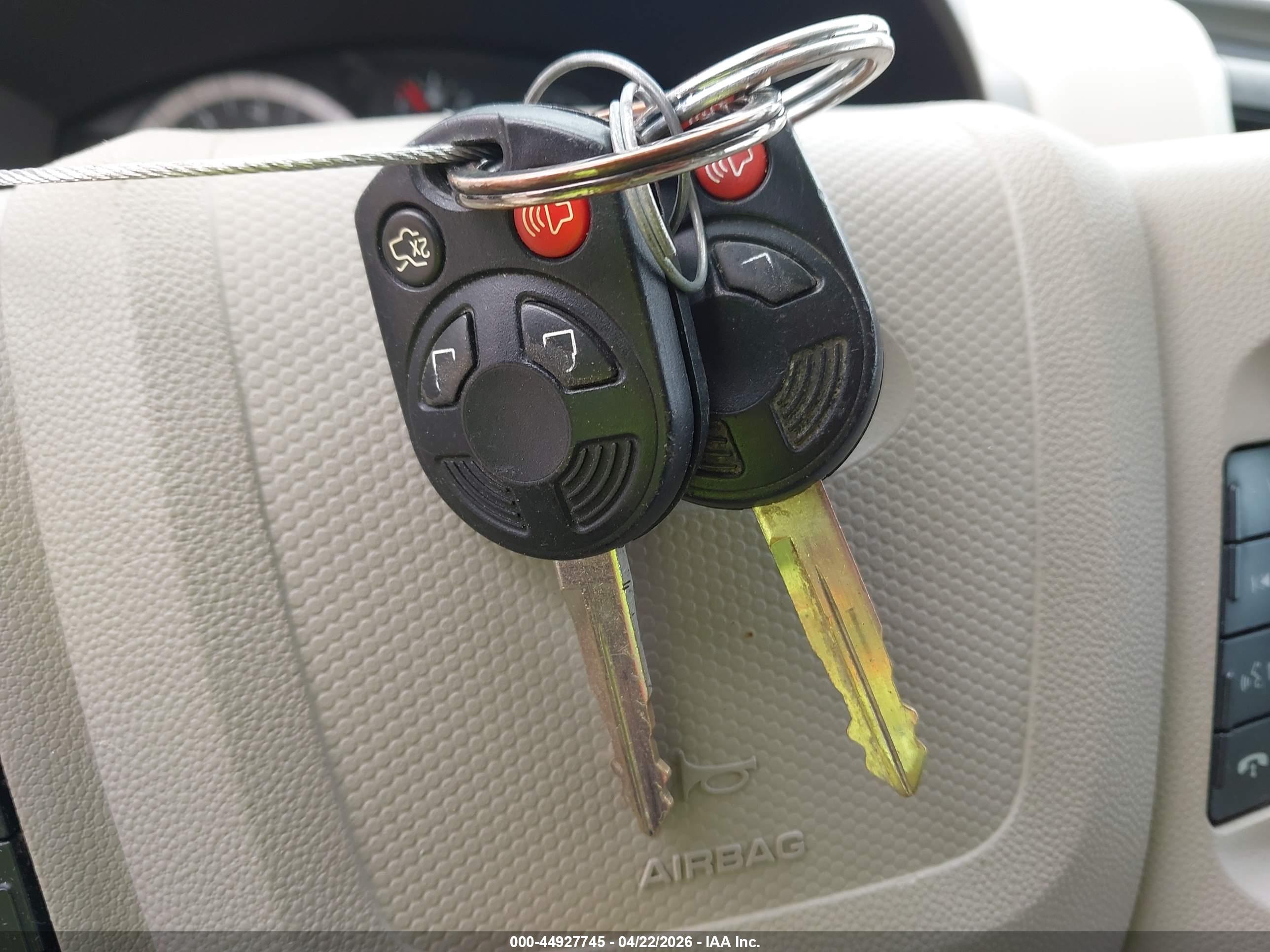 FORD ESCAPE image 11