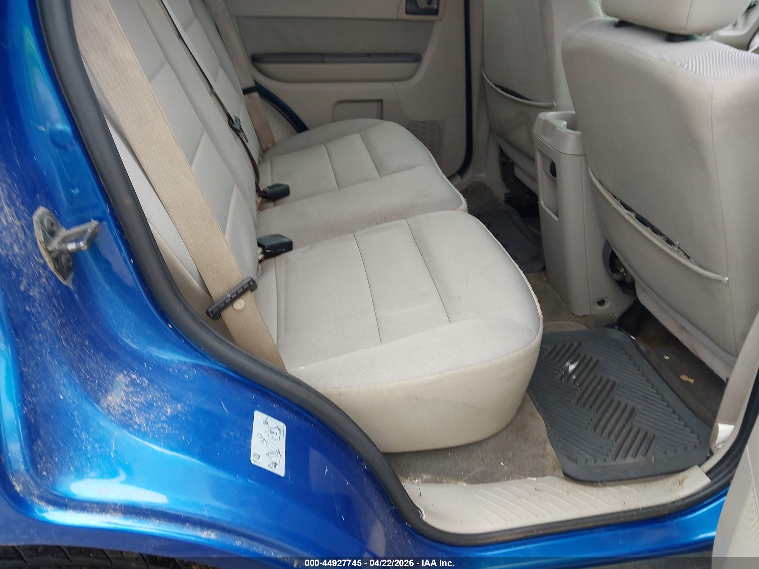 FORD ESCAPE image 8