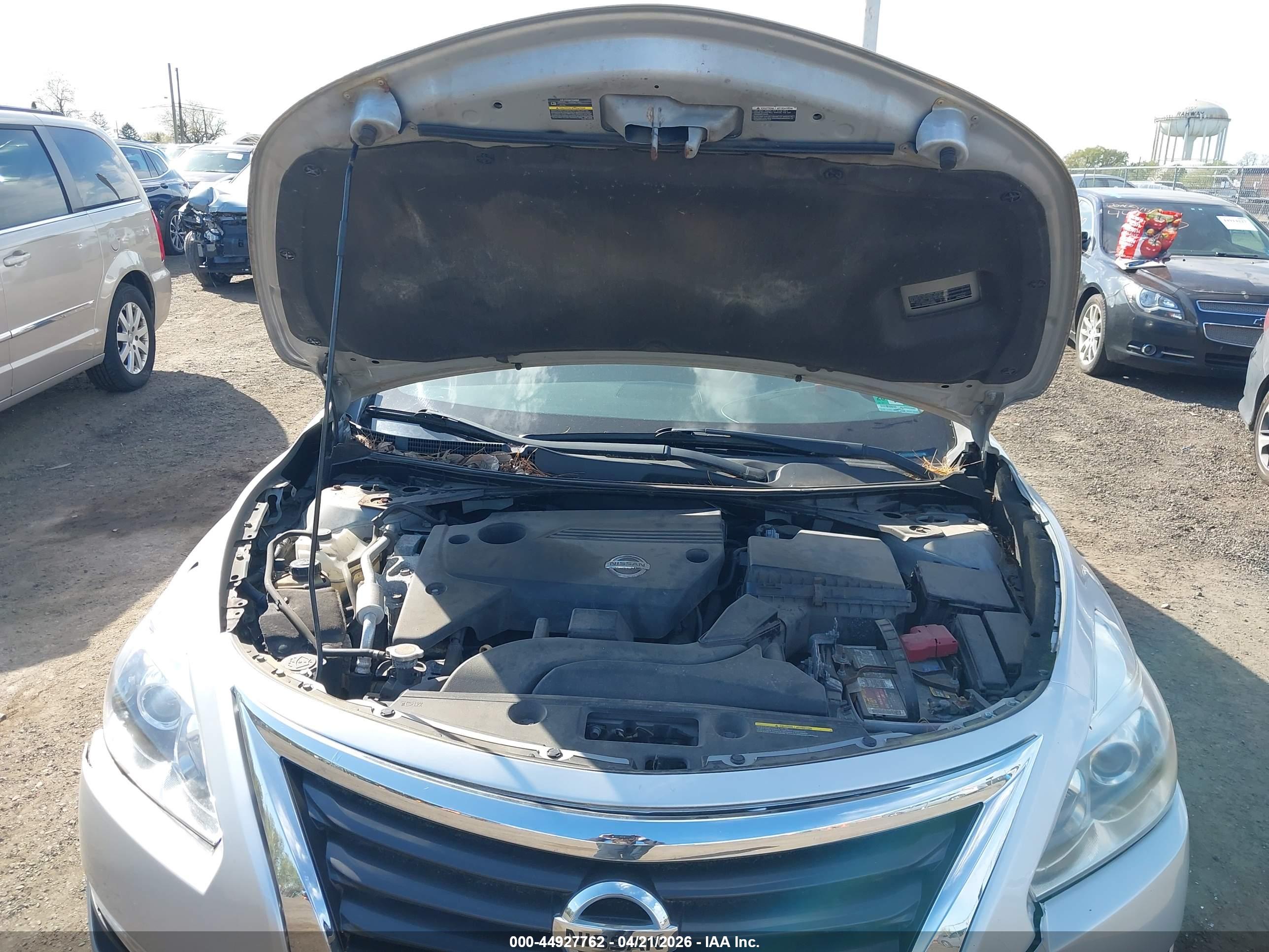 NISSAN ALTIMA image 10