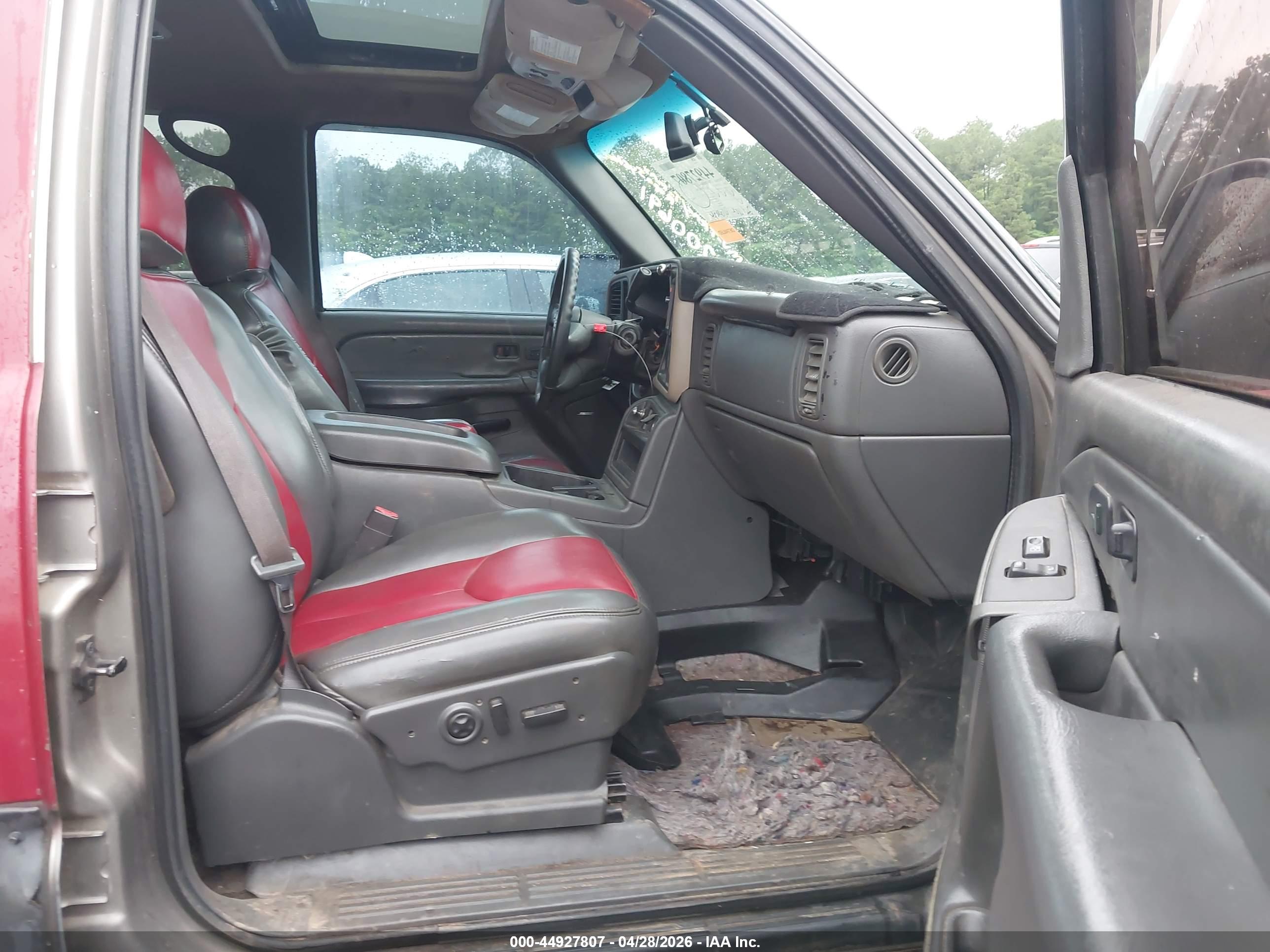 CHEVROLET AVALANCHE image 5