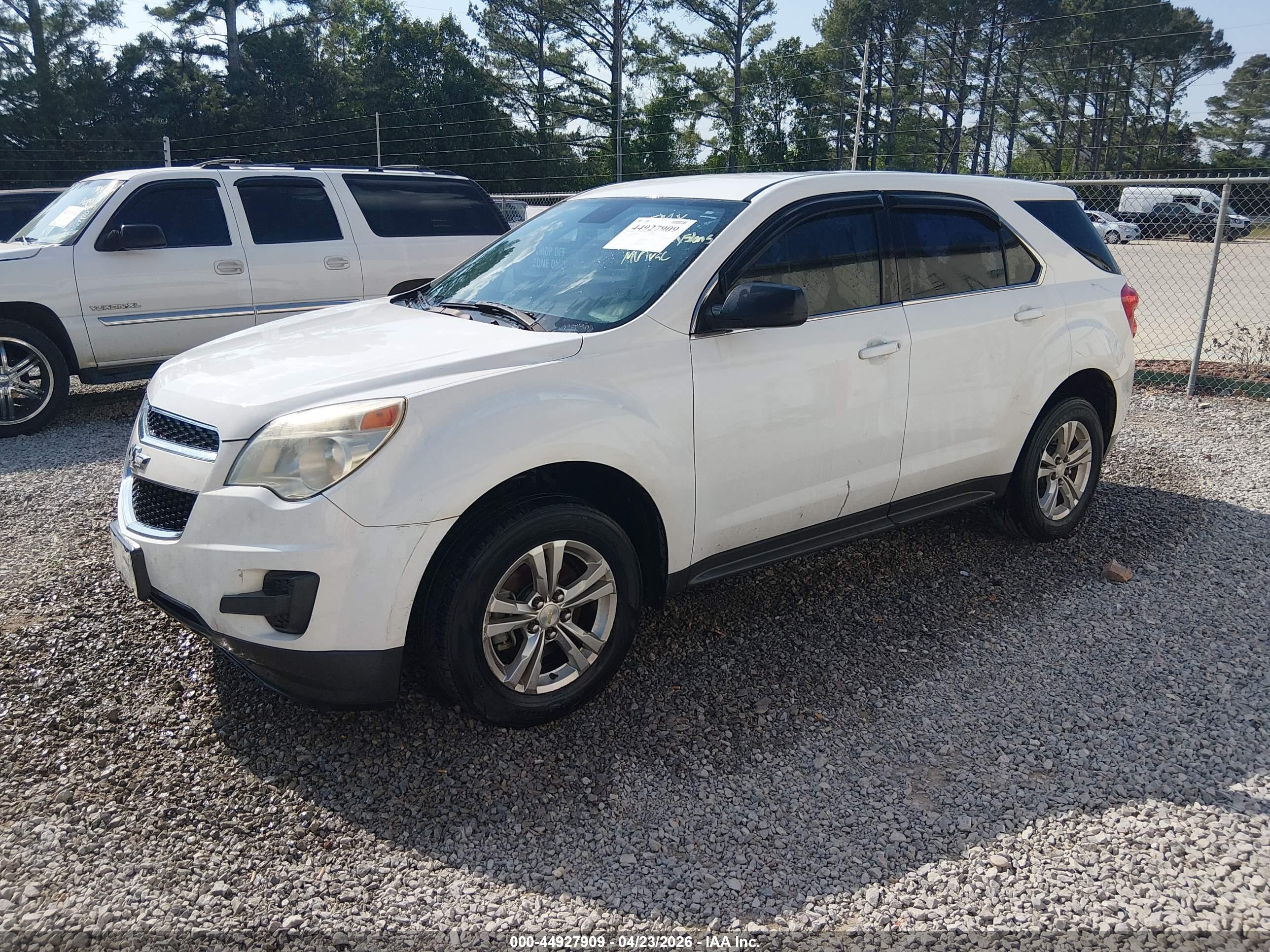 CHEVROLET EQUINOX image 2