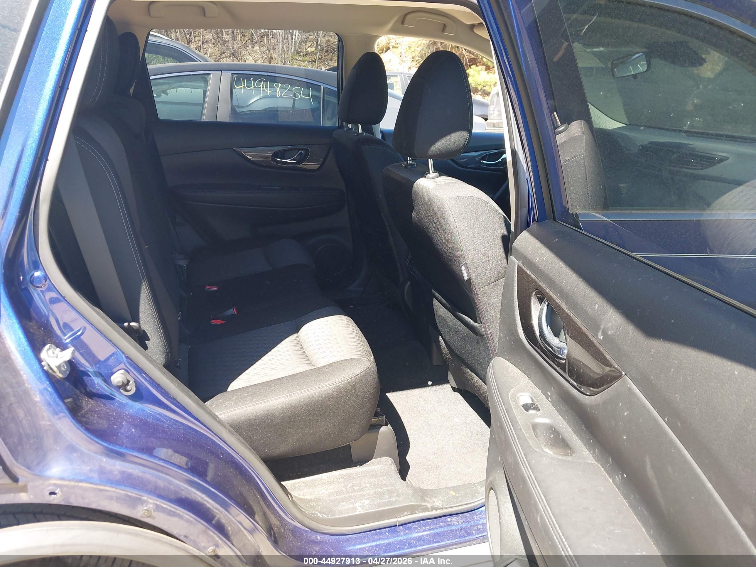 NISSAN ROGUE image 8