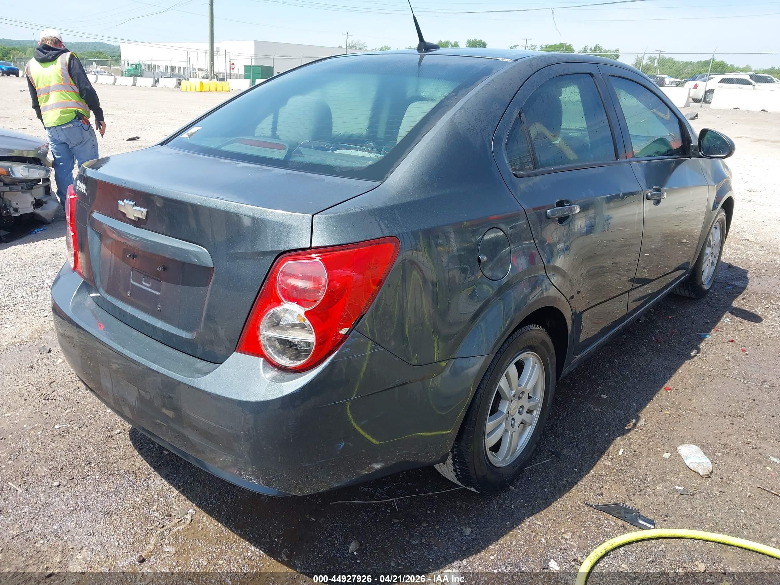 CHEVROLET SONIC image 4