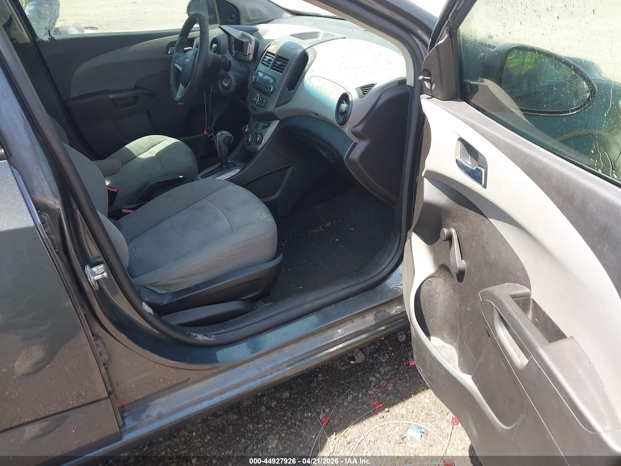 CHEVROLET SONIC image 5