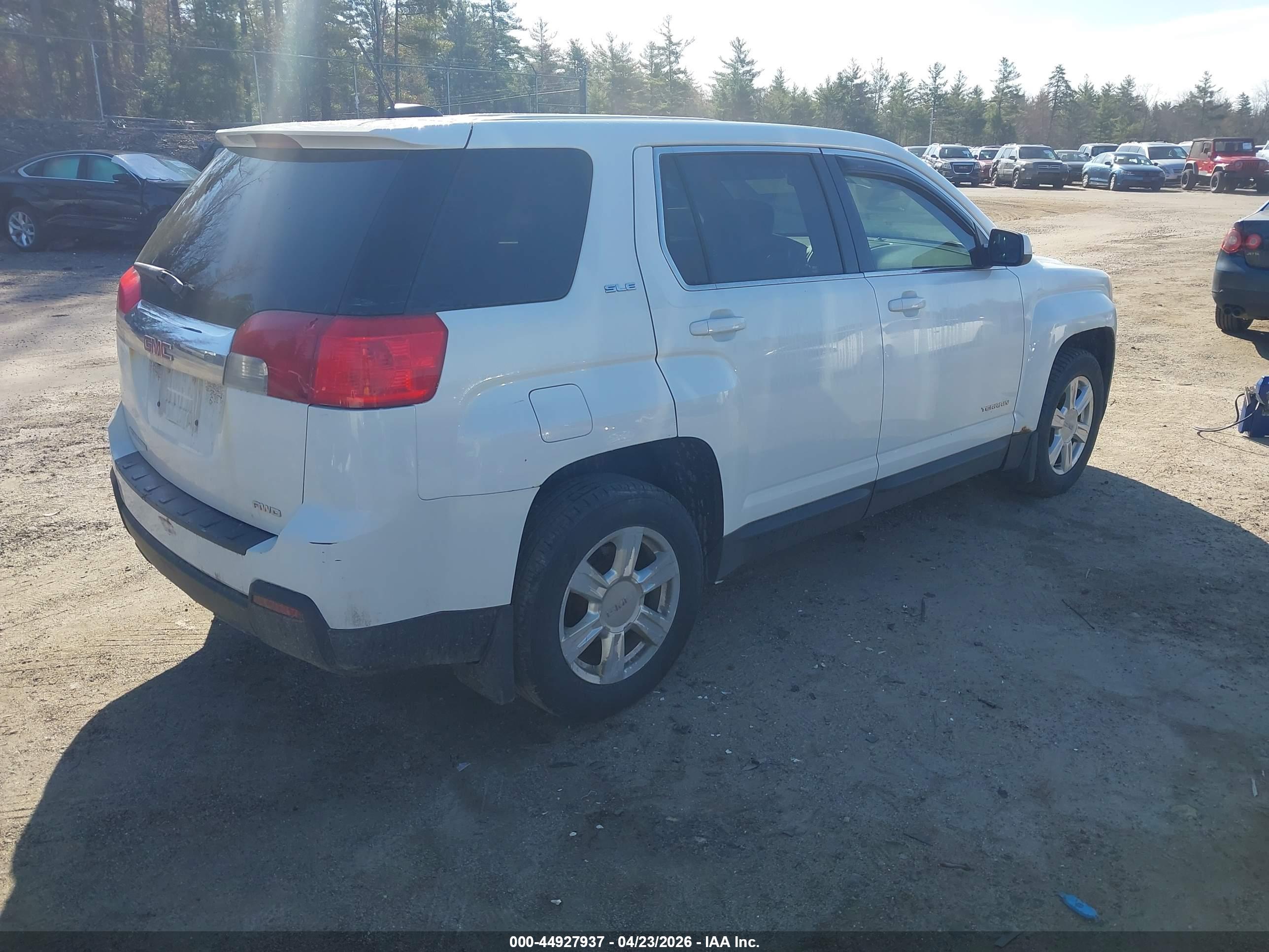 GMC TERRAIN image 4