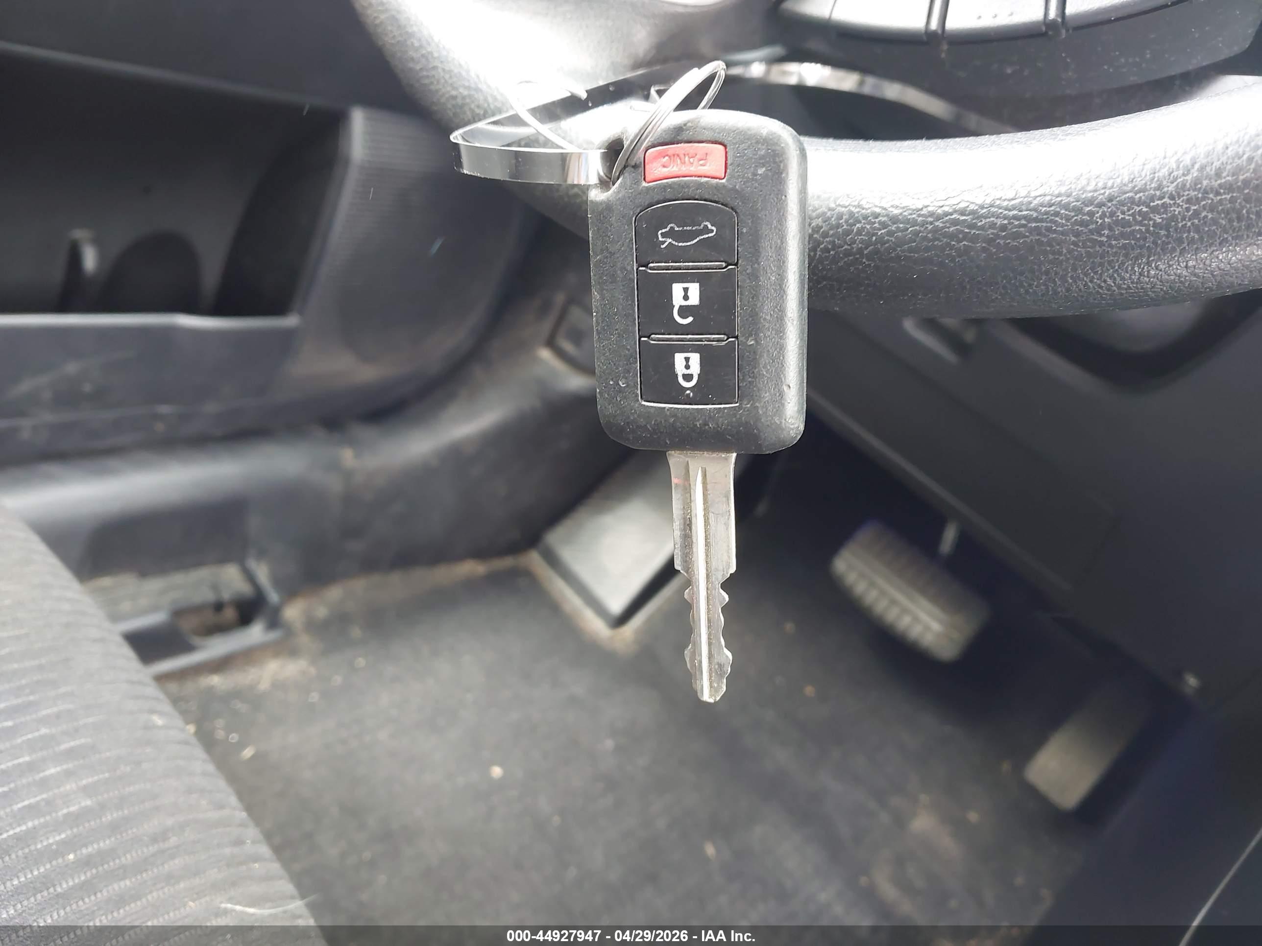 MITSUBISHI LANCER image 11