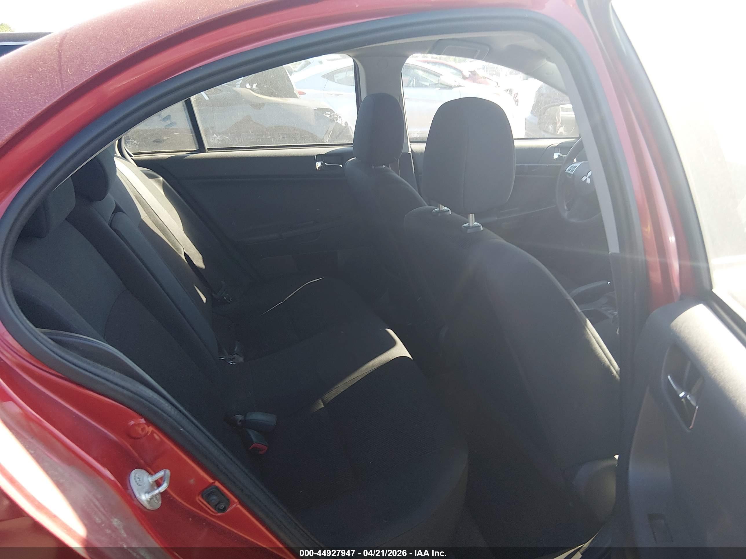 MITSUBISHI LANCER image 8