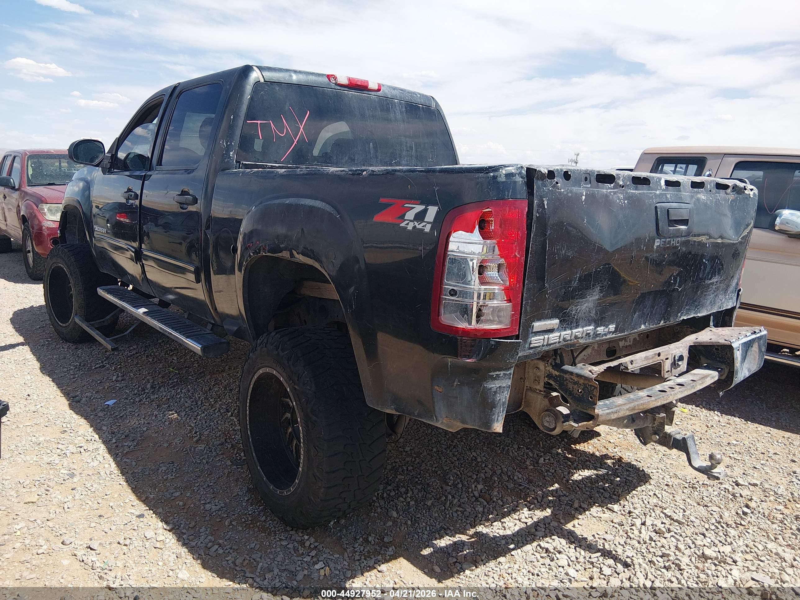 GMC SIERRA image 3