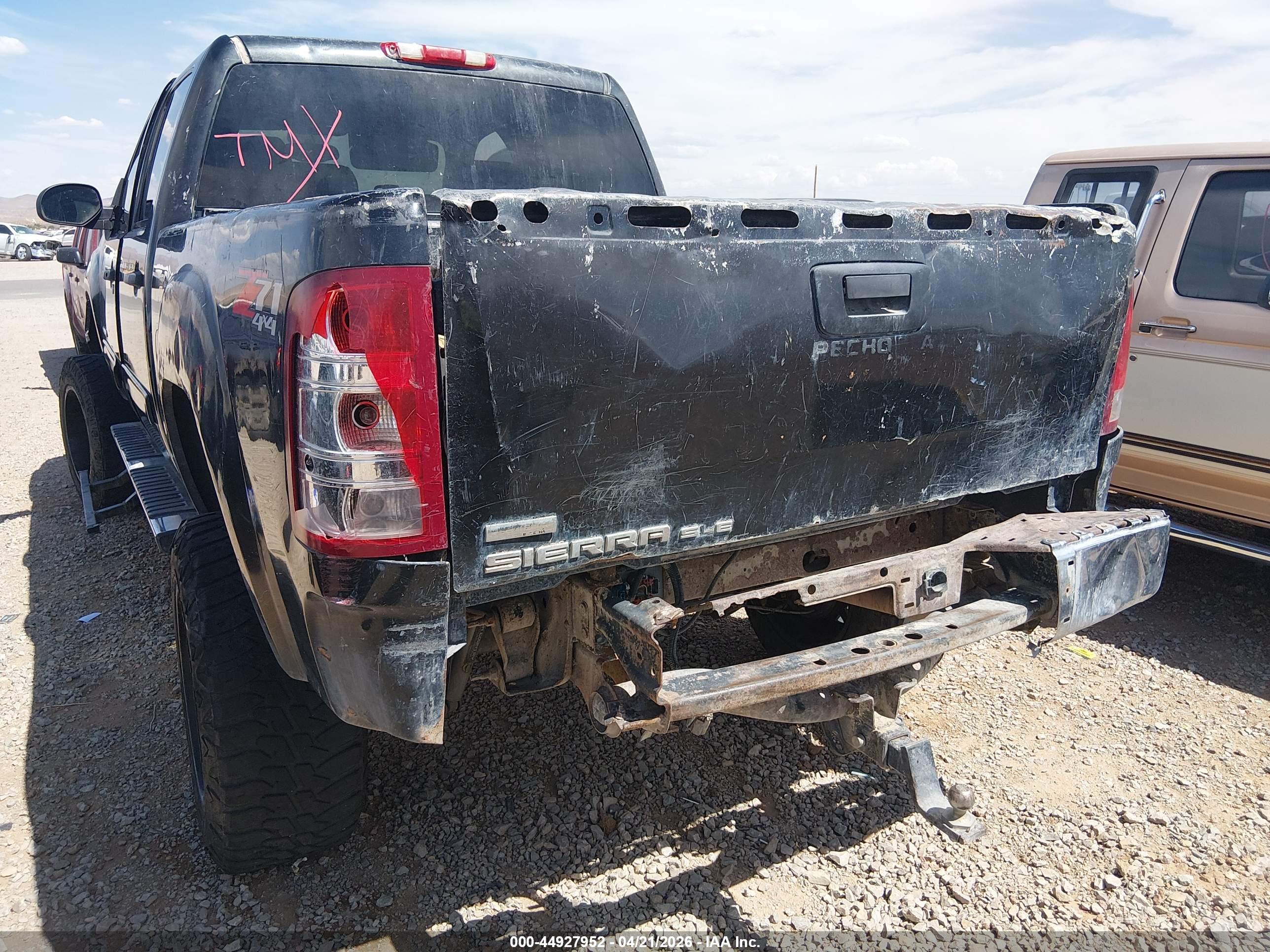 GMC SIERRA image 6