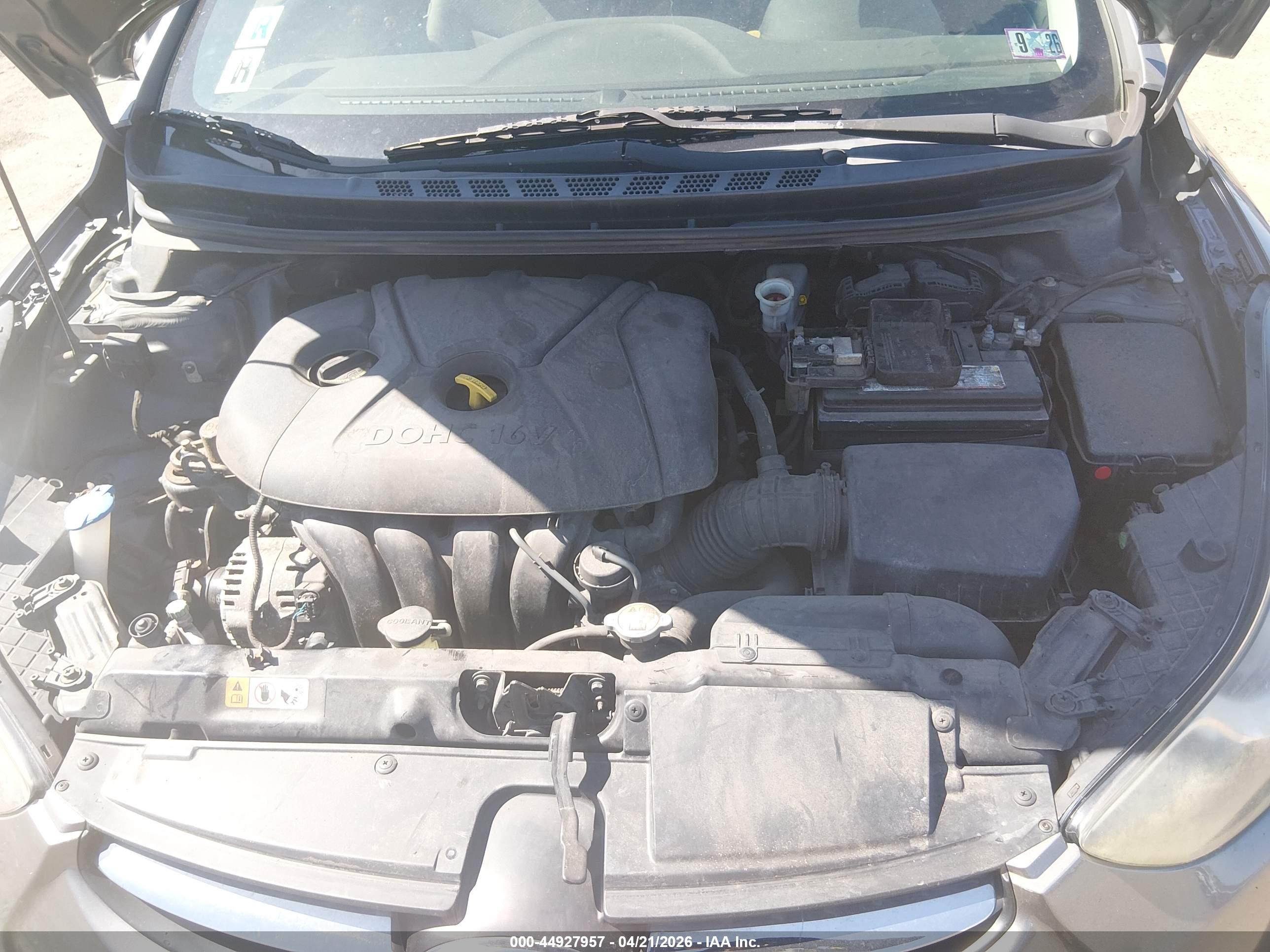 HYUNDAI ELANTRA image 10