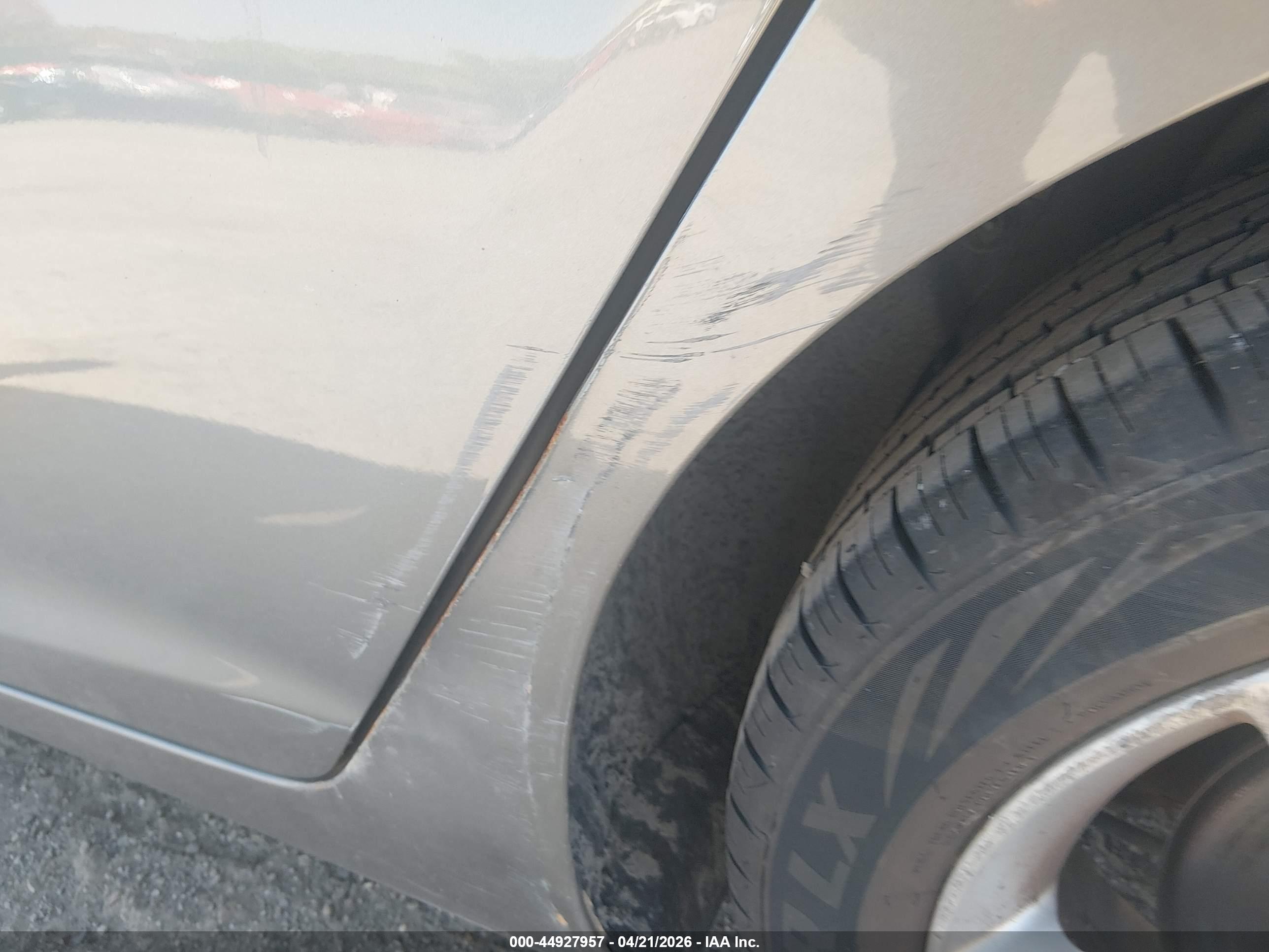 HYUNDAI ELANTRA image 6