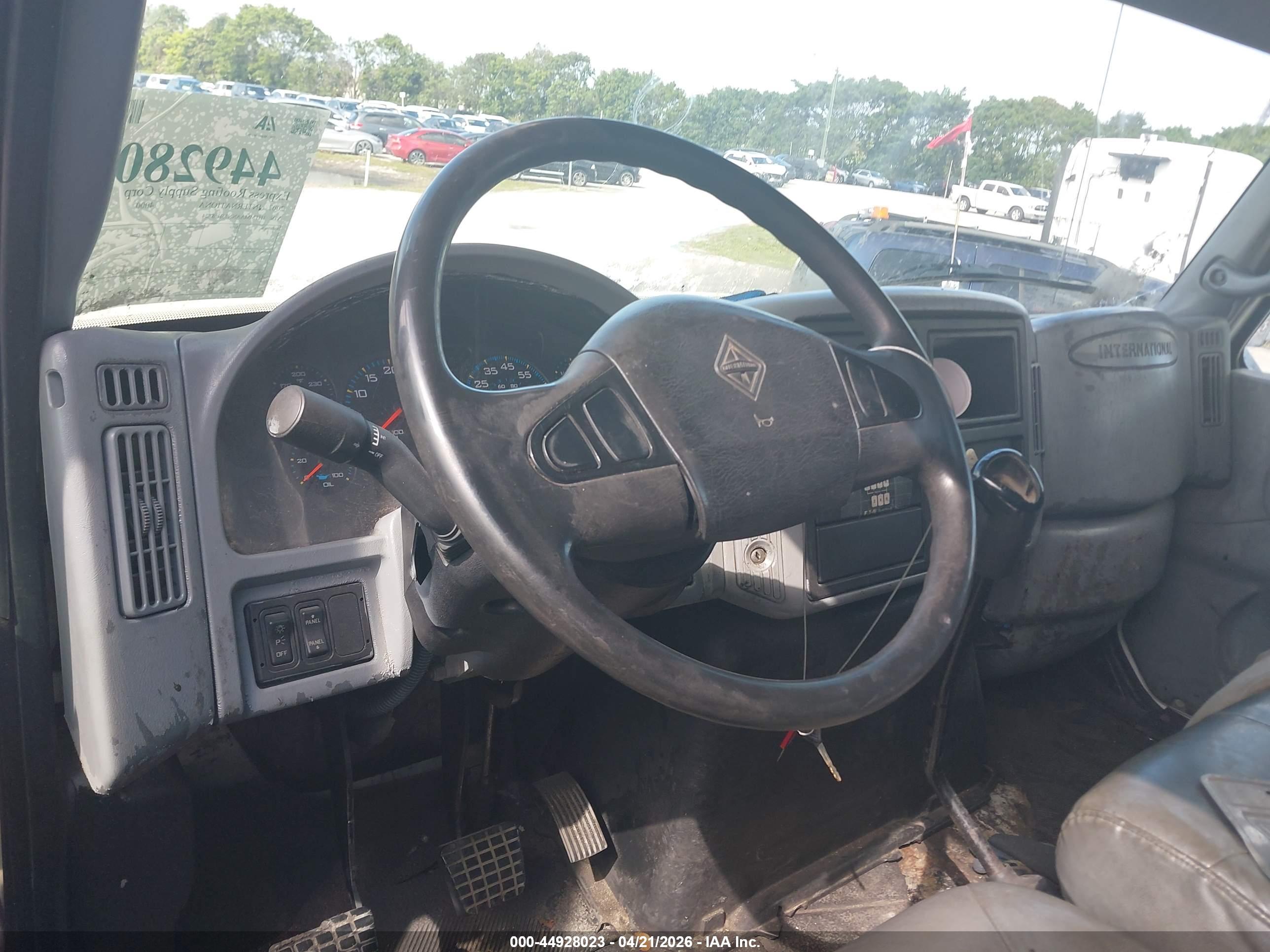 INTERNATIONAL 4000 image 7