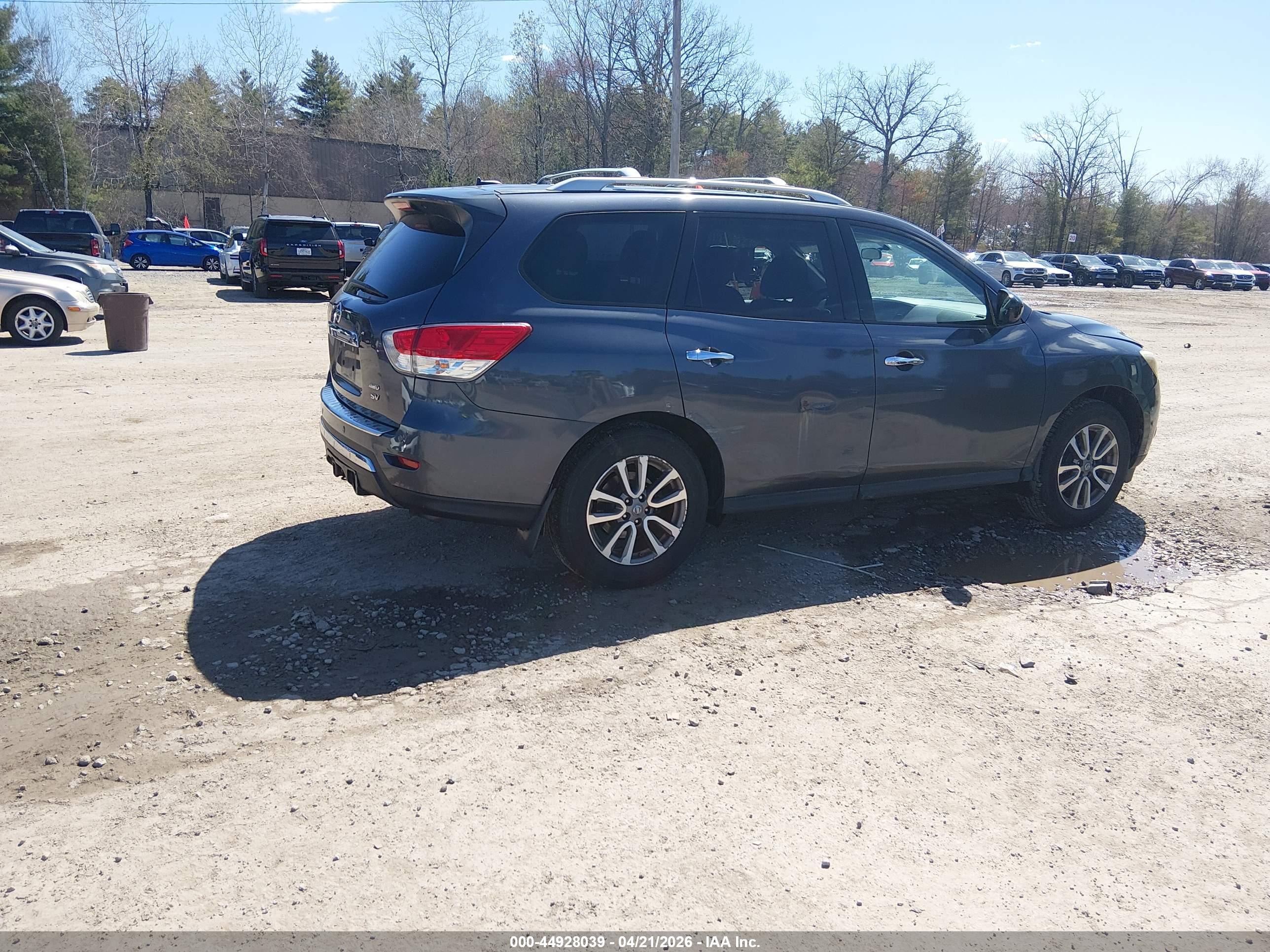 NISSAN PATHFINDER image 4