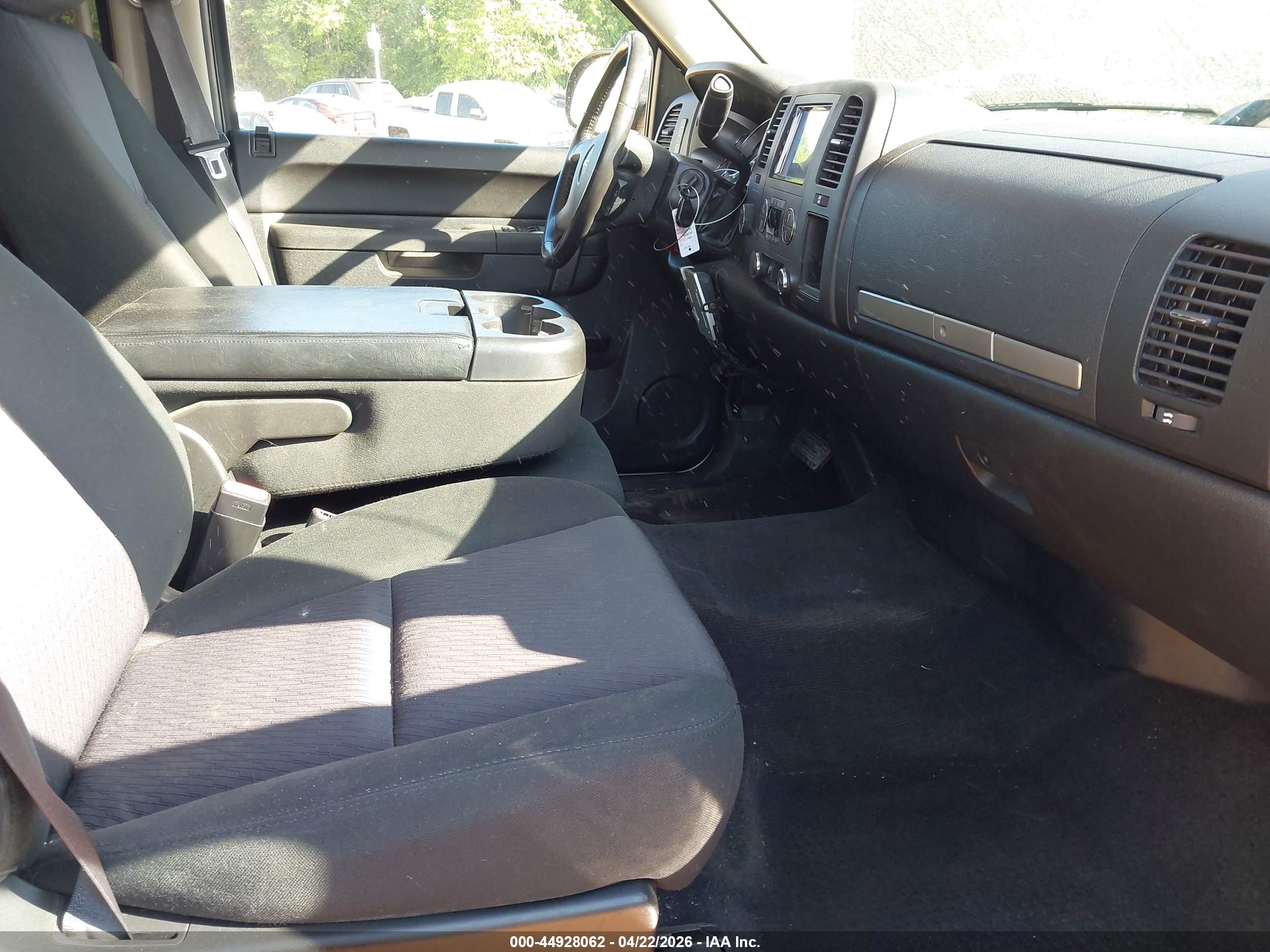 GMC SIERRA image 5